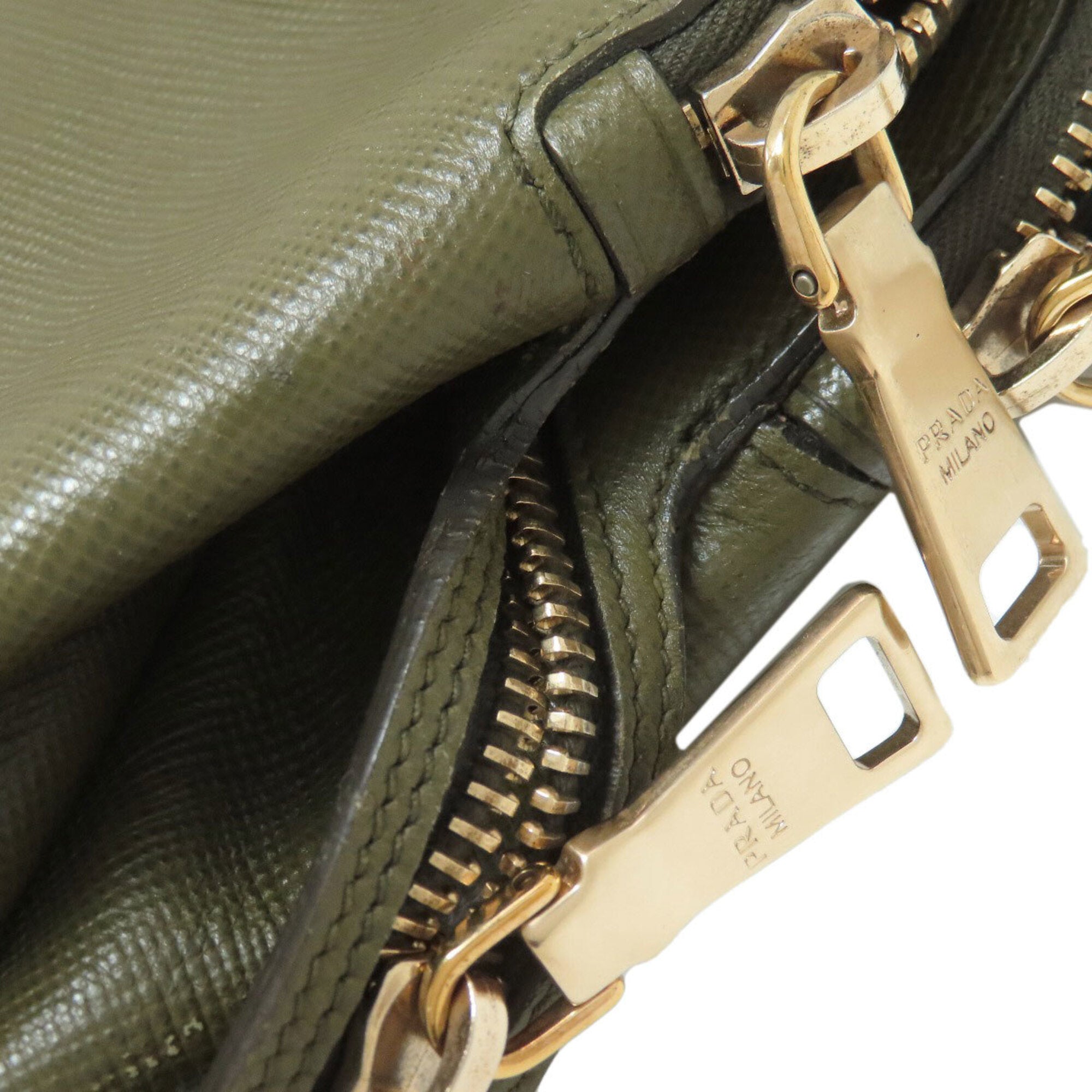 Prada Saffiano Green Saffiano Handbag (Pre-Owned)