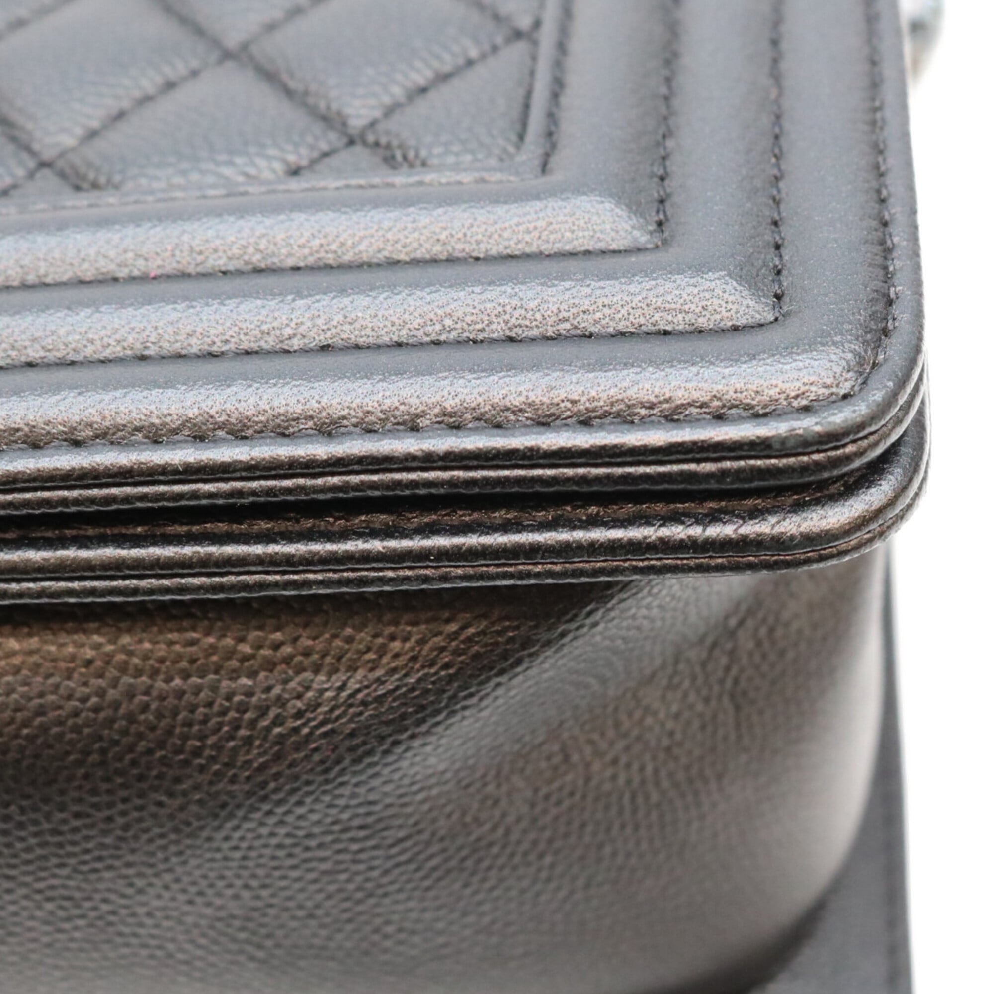 Chanel Black Grained Calfskin Shoulder Bag (Pre-Owned)