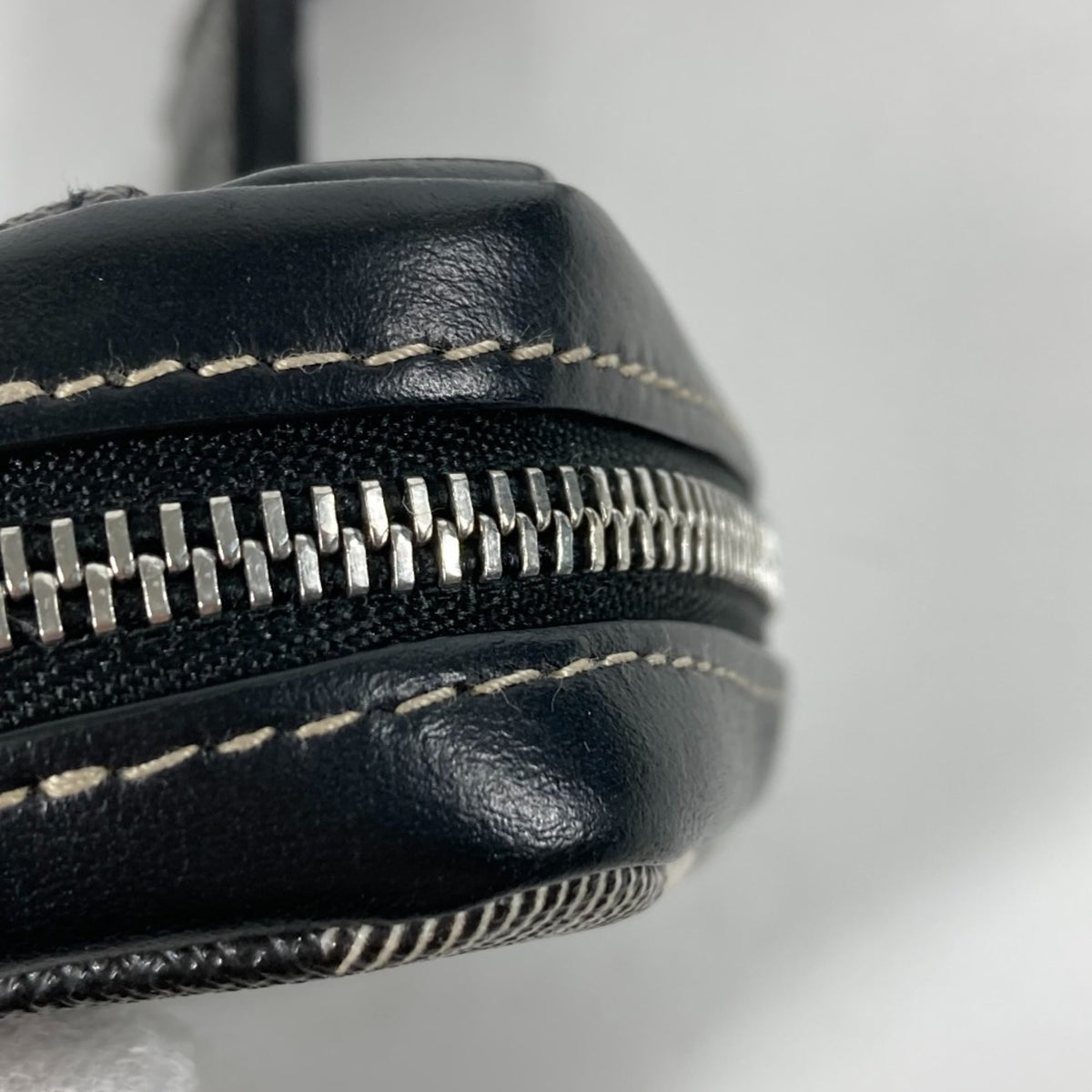 Burberry Black White Pvc Leather Coin Purse/Coin Case (Pre-Owned)