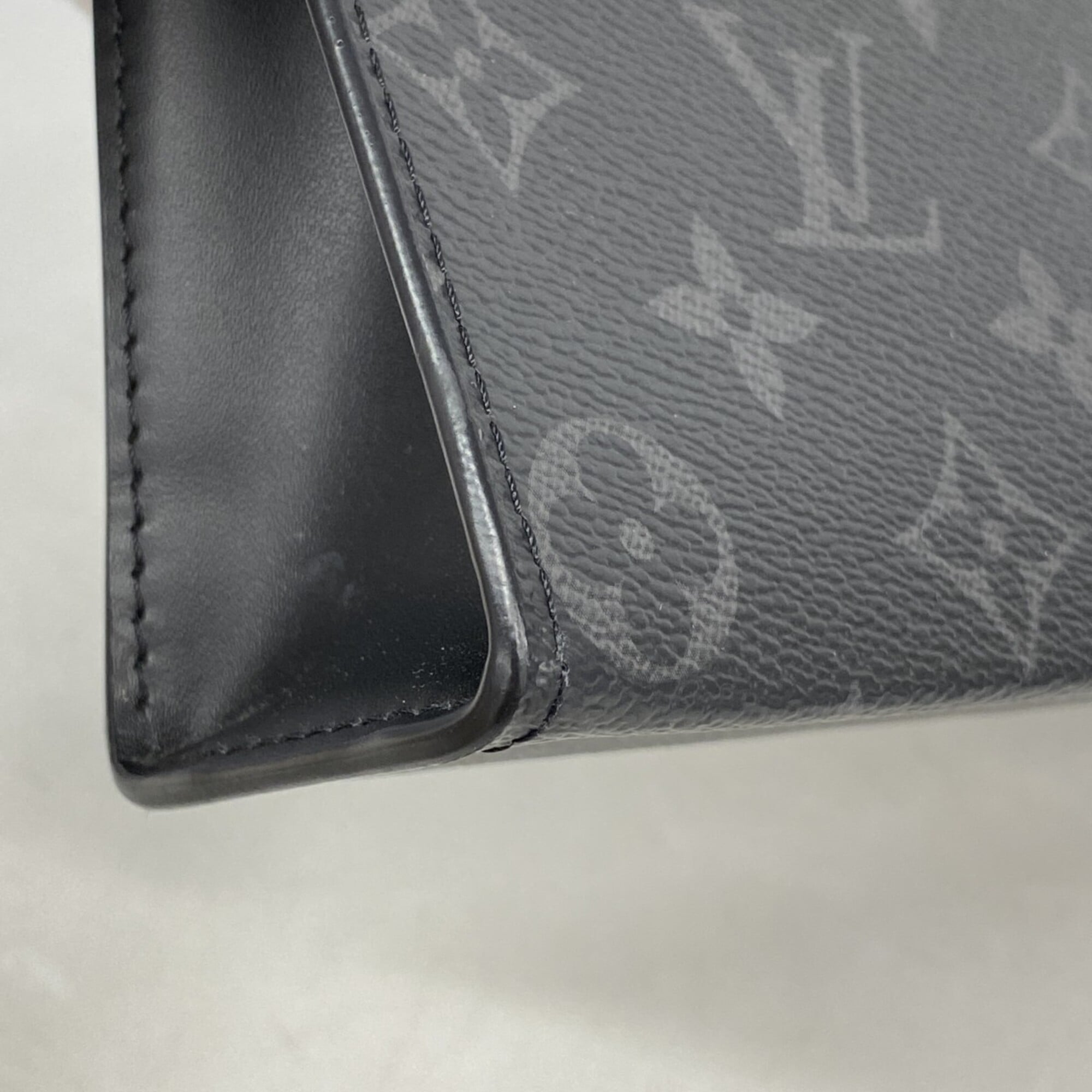 Louis Vuitton Black Clutch Bag (Pre-Owned)