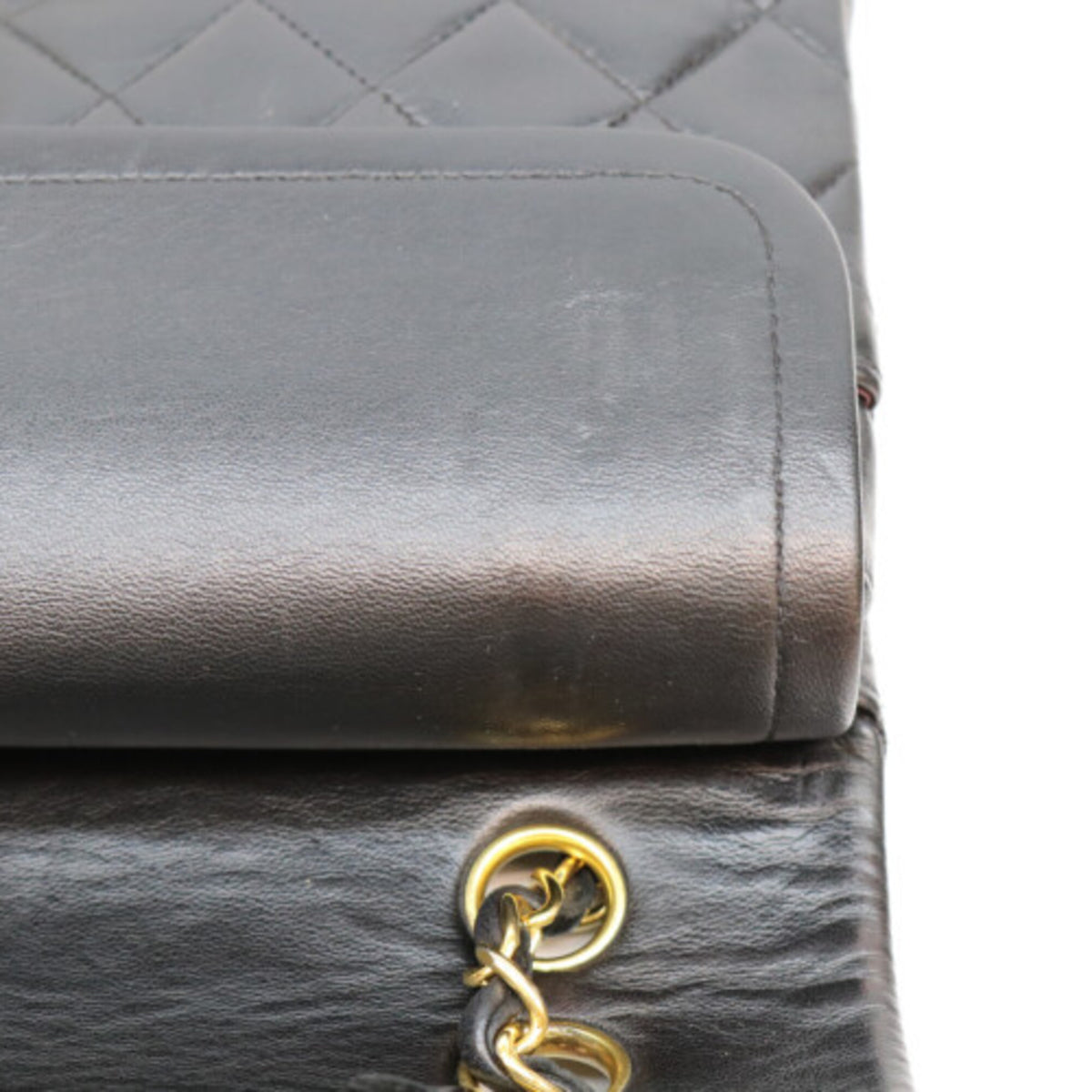 Chanel Black Leather Shoulder Bag (Pre-Owned)