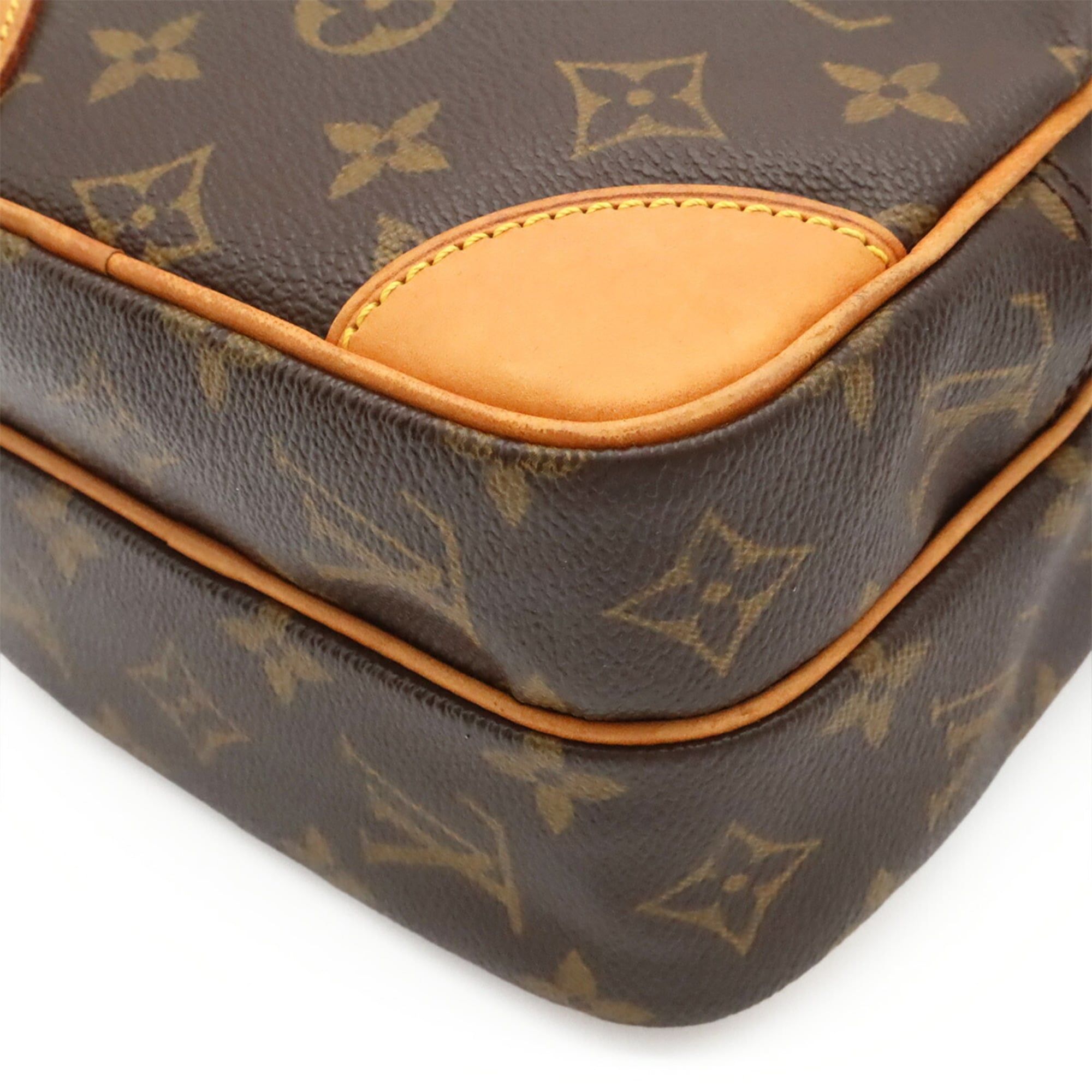 Louis Vuitton Brown Monogram Canvas Pochette Shoulder Bag (Pre-Owned)
