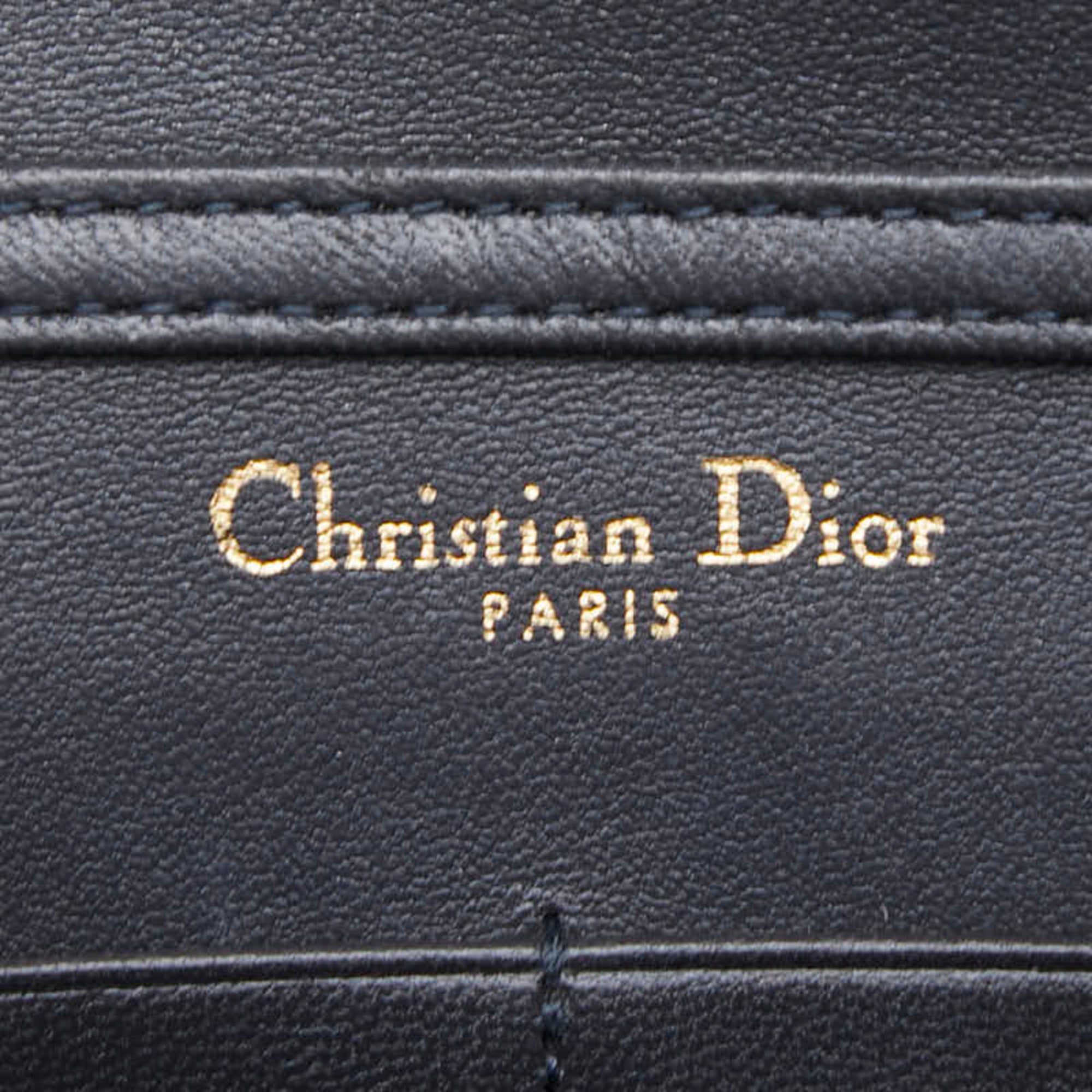 Christian Dior Silver Patent Leather Shoulder Bag (Pre-Owned)