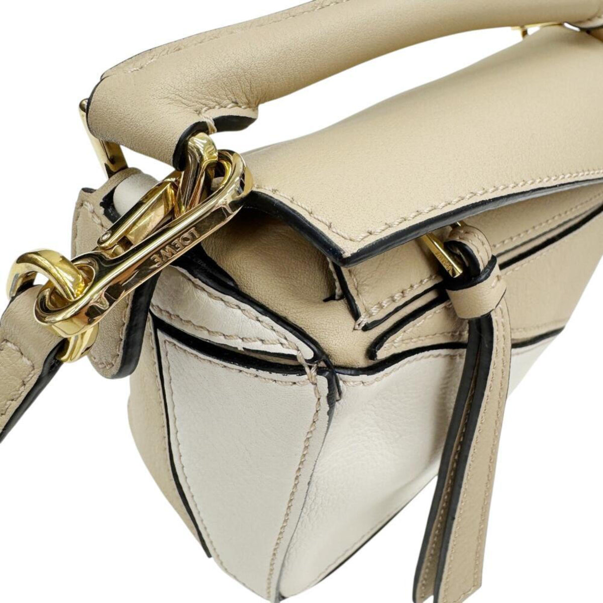 Loewe Beige Leather Handbag Shoulder Bag (Pre-Owned)