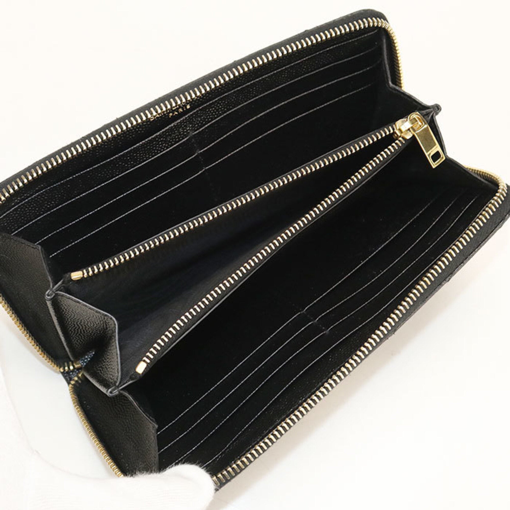 Saint Laurent Black Leather Long Wallet (Bi-Fold) (Pre-Owned)