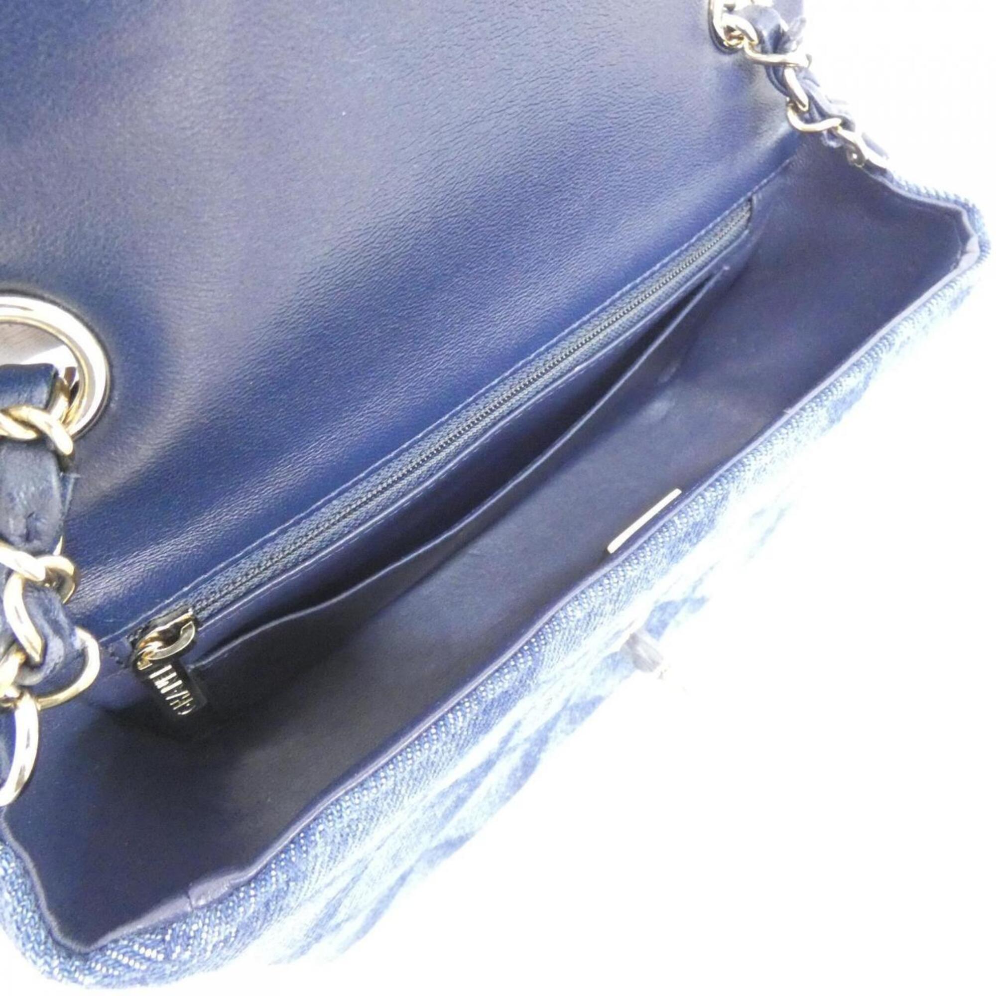 Chanel Blue Denim Shoulder Bag (Pre-Owned)