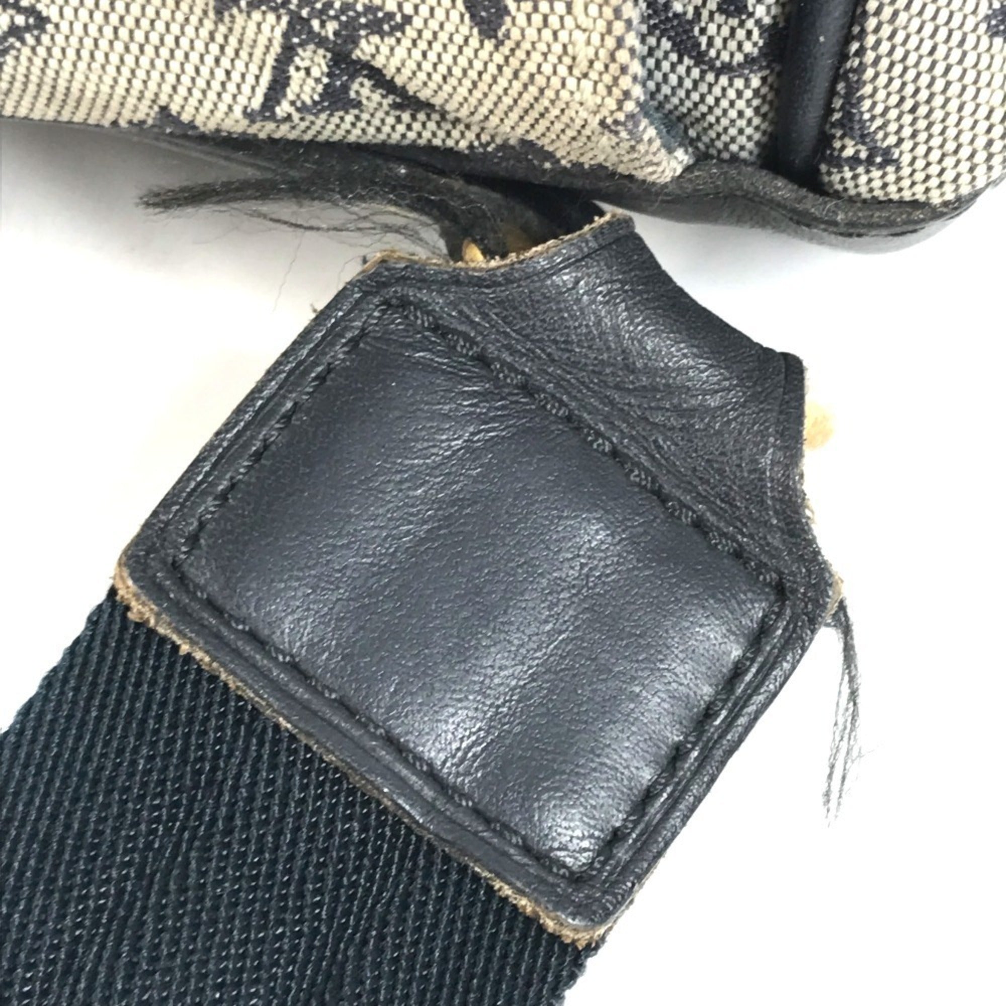 Louis Vuitton Navy Monogram Mini Messenger Bag Shoulder Bag (Pre-Owned)