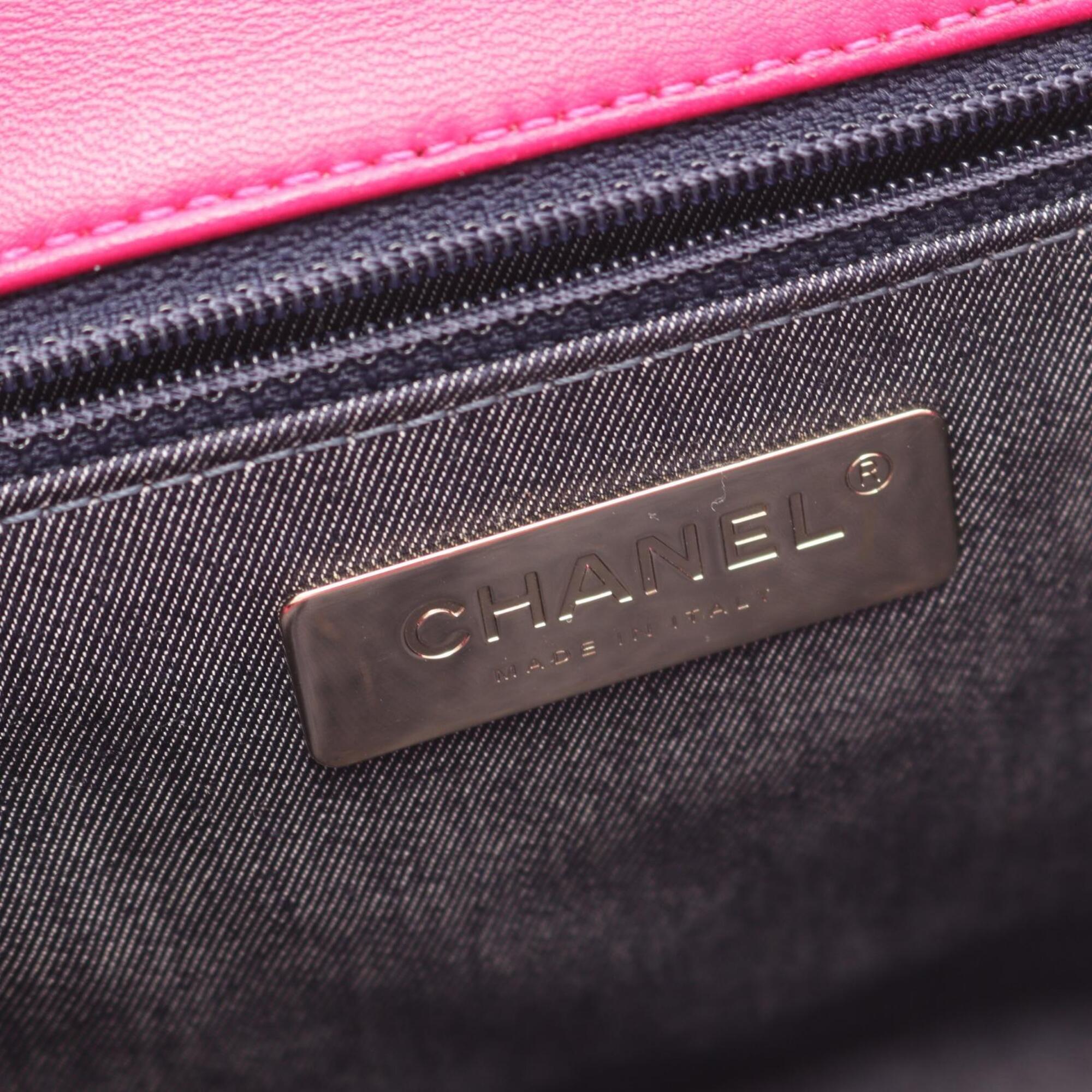 Chanel Pink Leather Handbag Shoulder Bag (Pre-Owned)