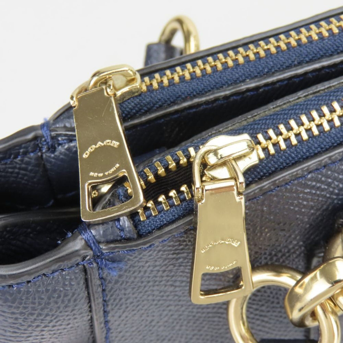 Coach Navy Leather Handbag (Pre-Owned)