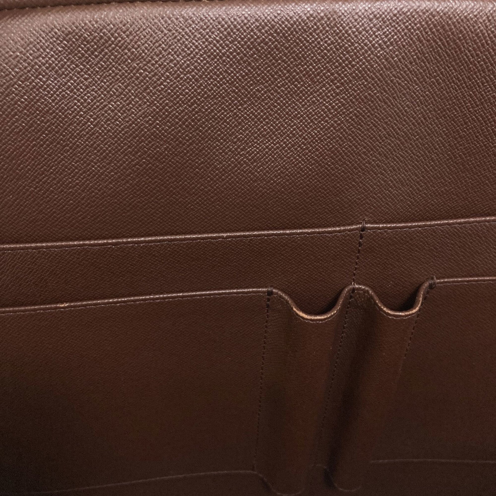 Louis Vuitton Moka Epi Leather Handbag (Pre-Owned)