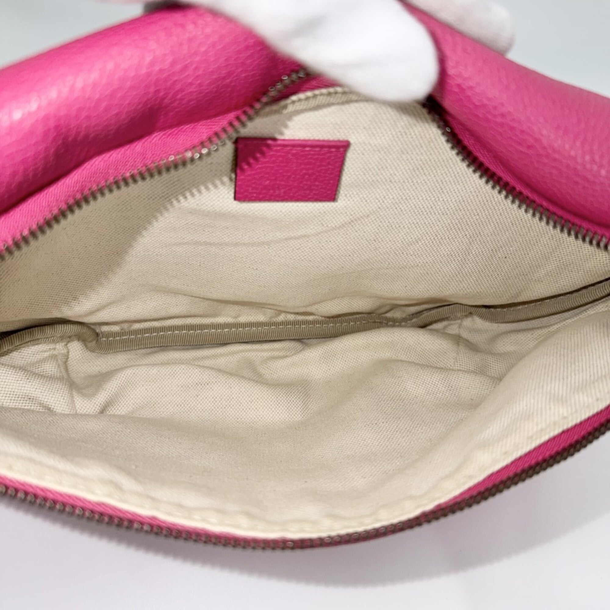 Gucci Pink Leather Fanny Pack (Pre-Owned)