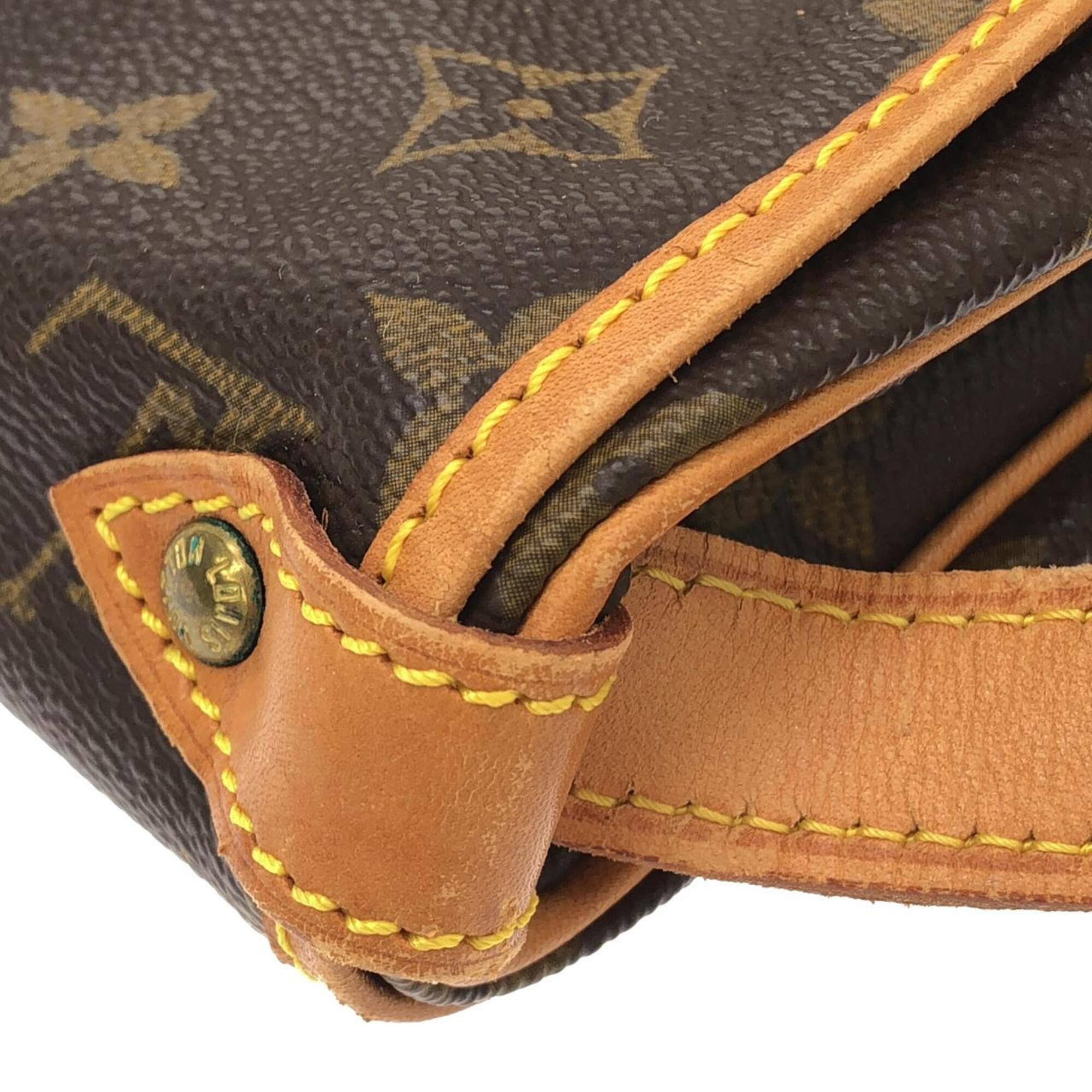 Louis Vuitton Marron Coated Canvas Shoulder Bag (Pre-Owned)