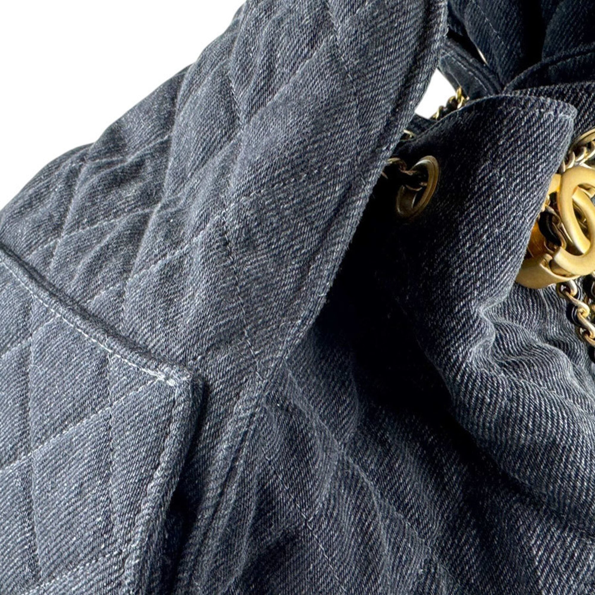 Chanel Black Denim Shoulder Bag (Pre-Owned)