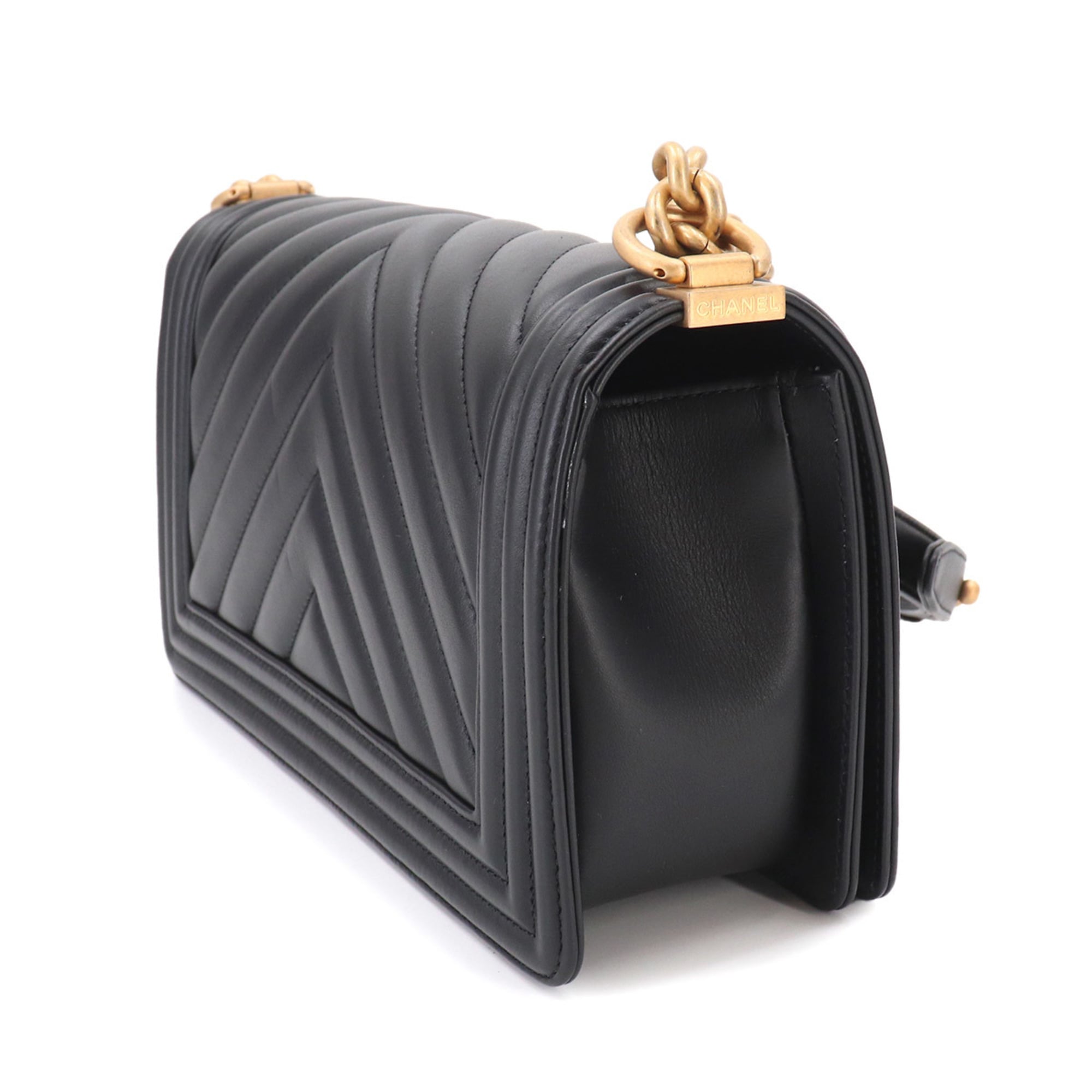 Chanel Chevron (V Stitch) Black Leather Handbag Shoulder Bag (Pre-Owned)