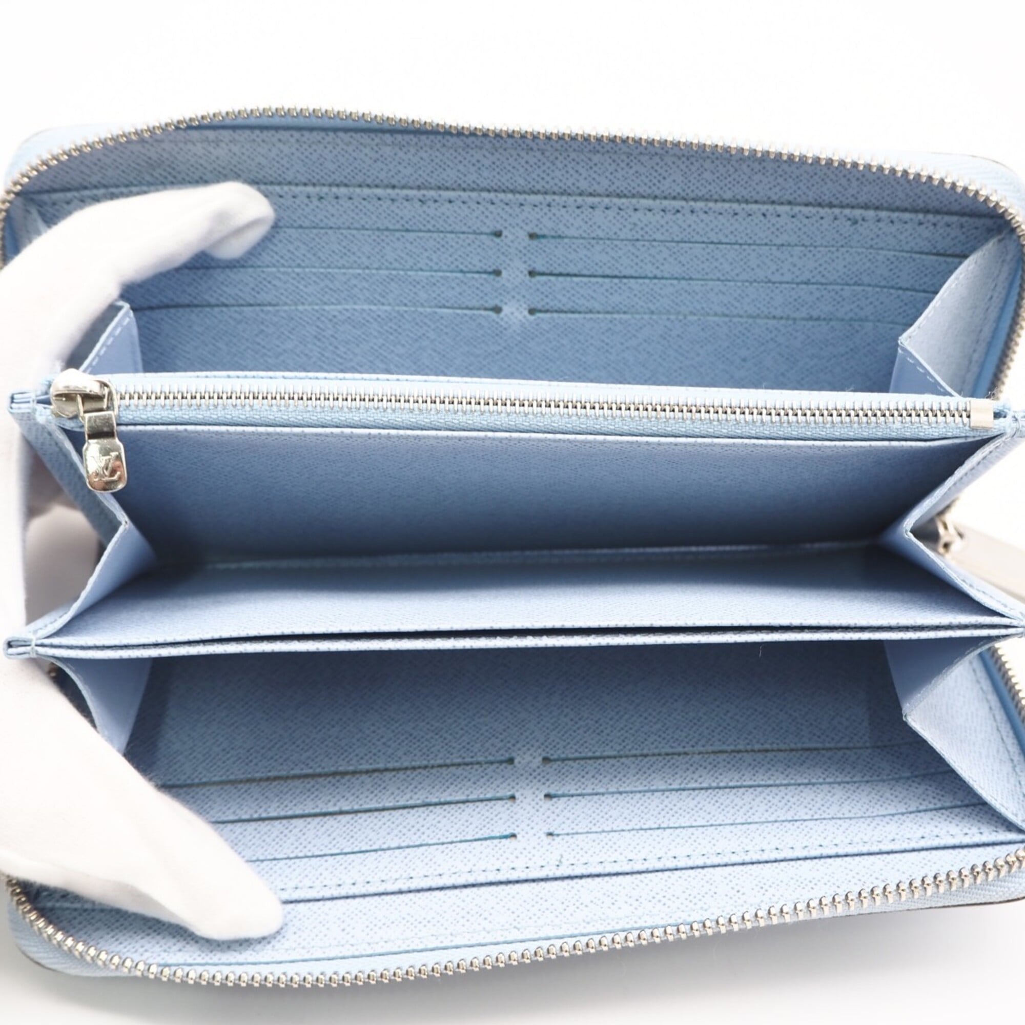 Louis Vuitton Epi Blue Long Wallet (Bi-Fold) (Pre-Owned)
