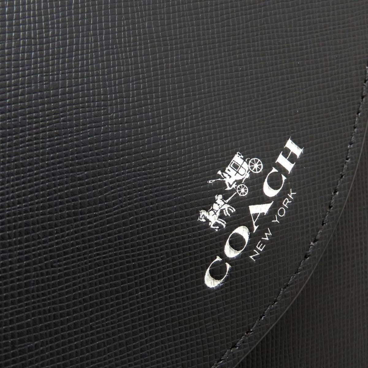 Coach Black Leather Clutch Bag (Pre-Owned)