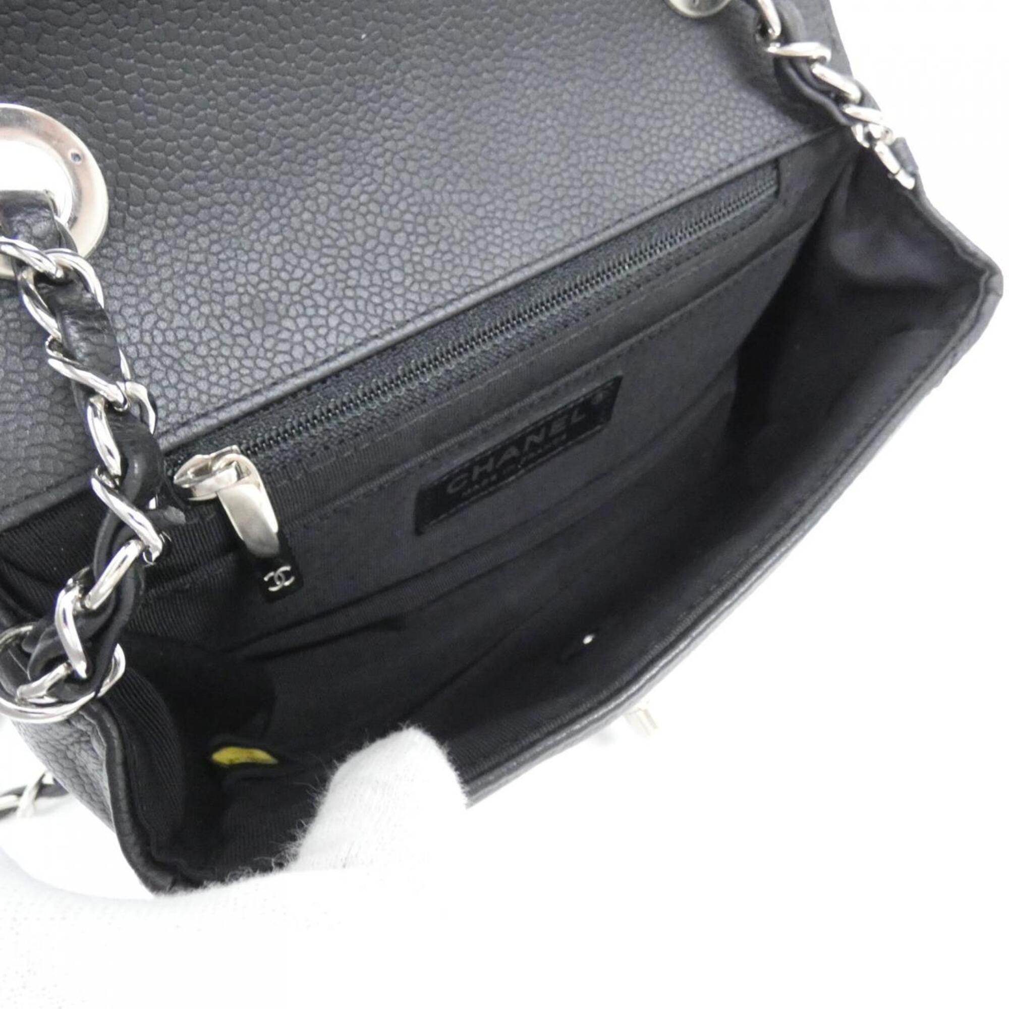 Chanel Black Grained Calfskin Shoulder Bag (Pre-Owned)