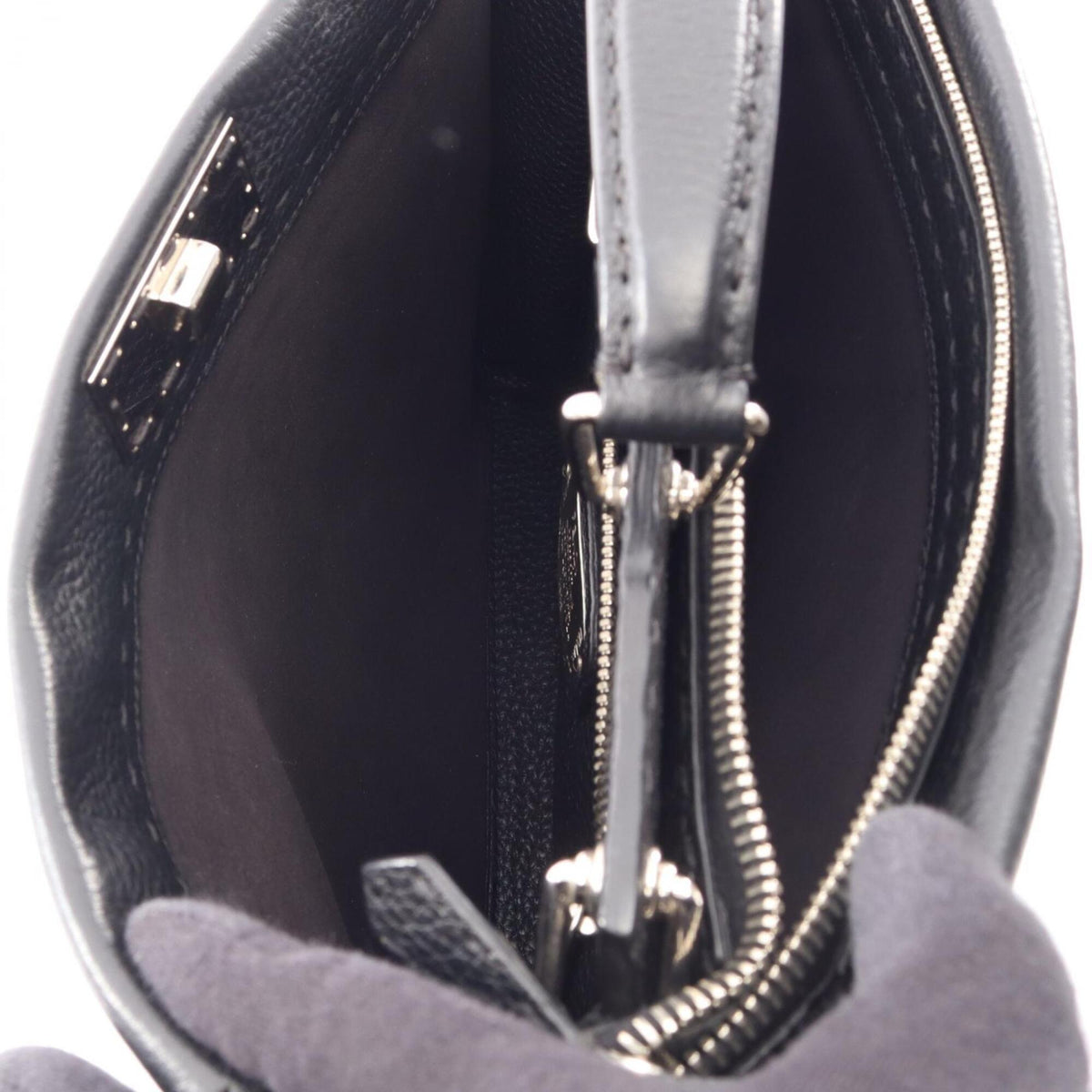 Fendi Black Leather Handbag (Pre-Owned)