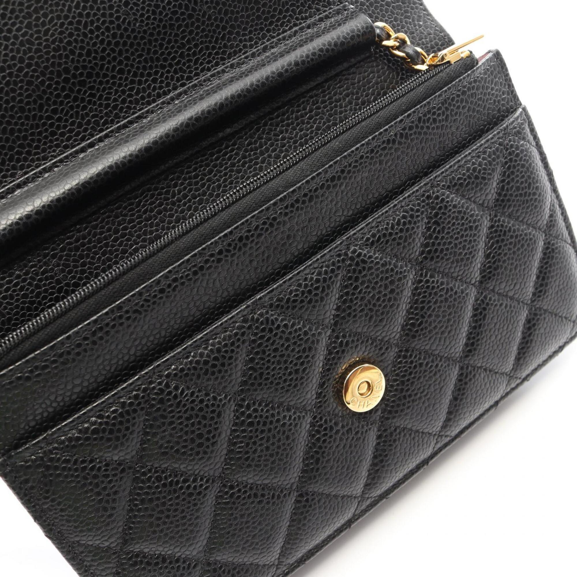 Chanel Black Grained Calfskin Handbag Shoulder Bag (Pre-Owned)