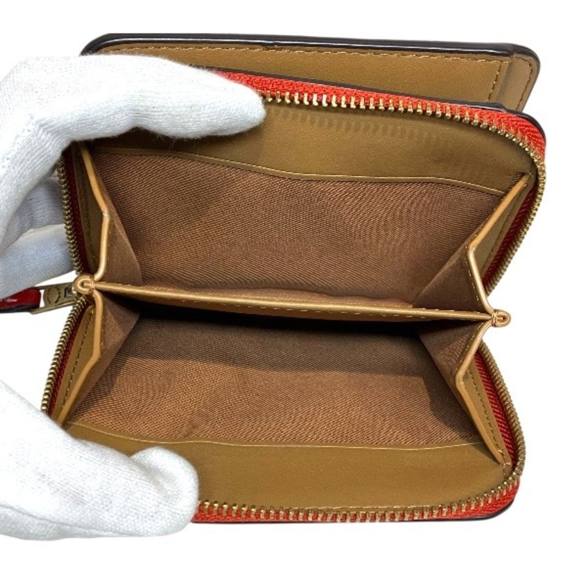 Coach Red Color Leather Wallet (Bi-Fold) (Pre-Owned)