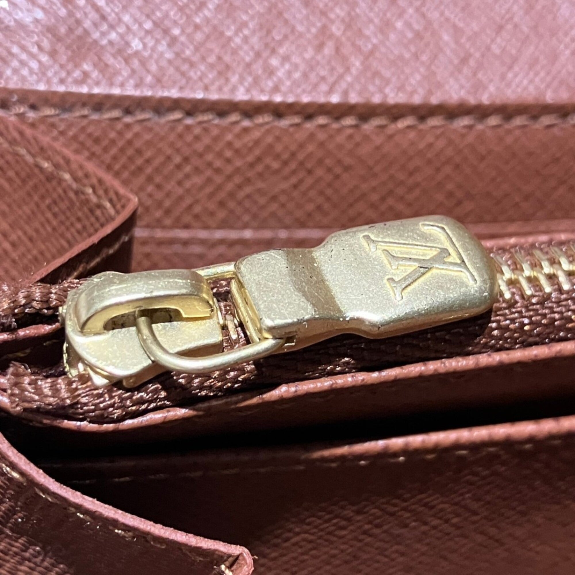 Louis Vuitton Brown Leather Long Wallet (Bi-Fold) (Pre-Owned)