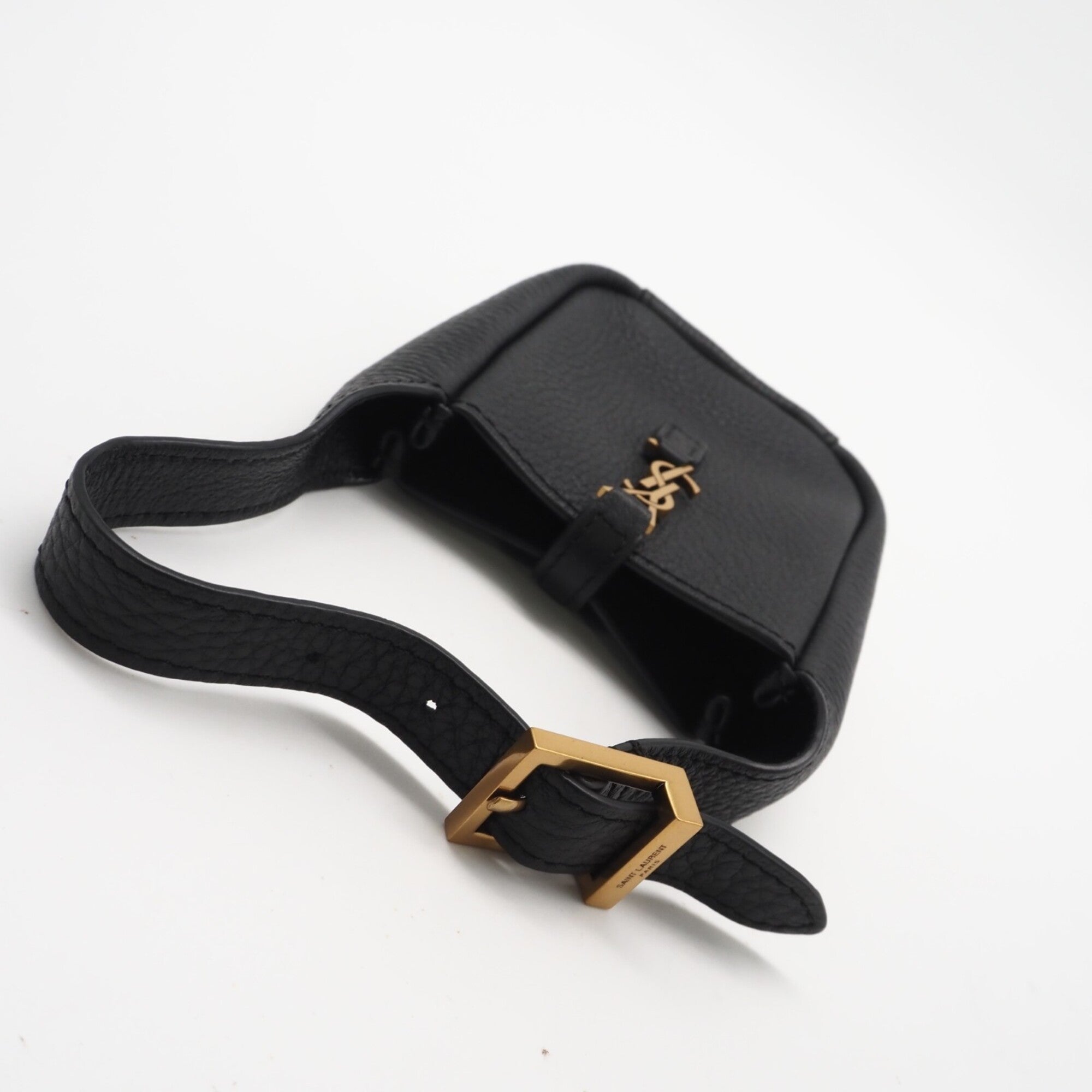 Yves Saint Laurent Black Leather Pouch (Pre-Owned)