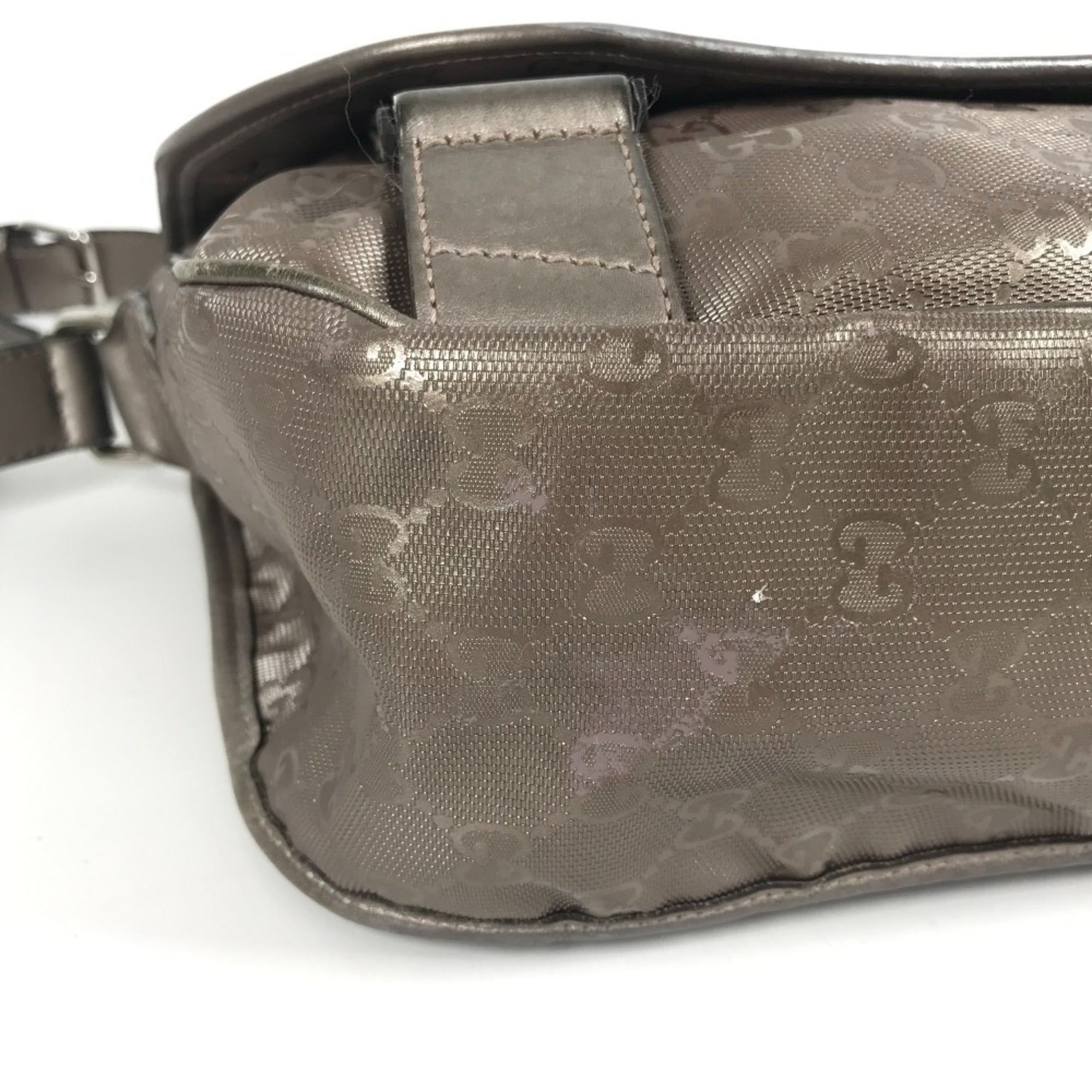 Gucci Metallic Gg Imprimé Leather Messenger Bag Shoulder Bag (Pre-Owned)