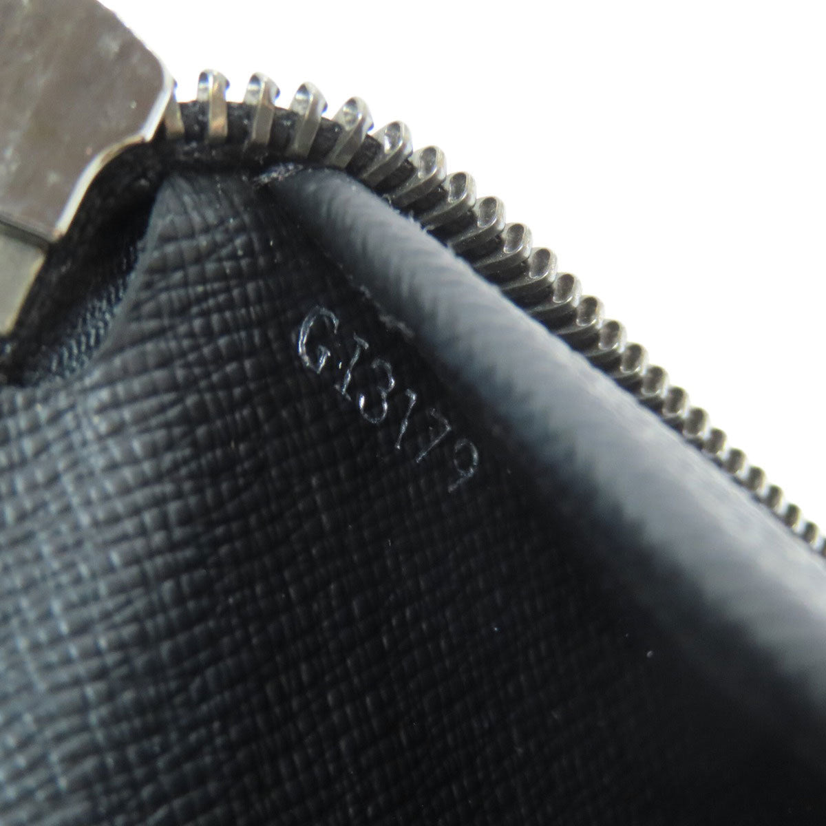 Louis Vuitton Black Monogram Eclipse Long Wallet (Bi-Fold) (Pre-Owned)