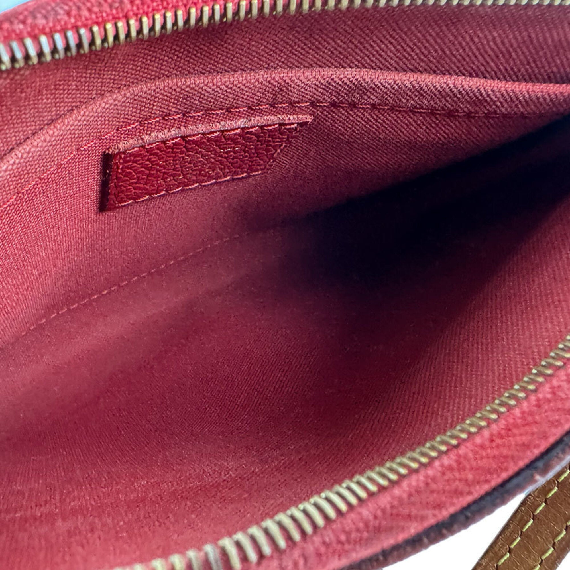 Louis Vuitton Cerise Monogram Monogram Handbag Shoulder Bag (Pre-Owned)