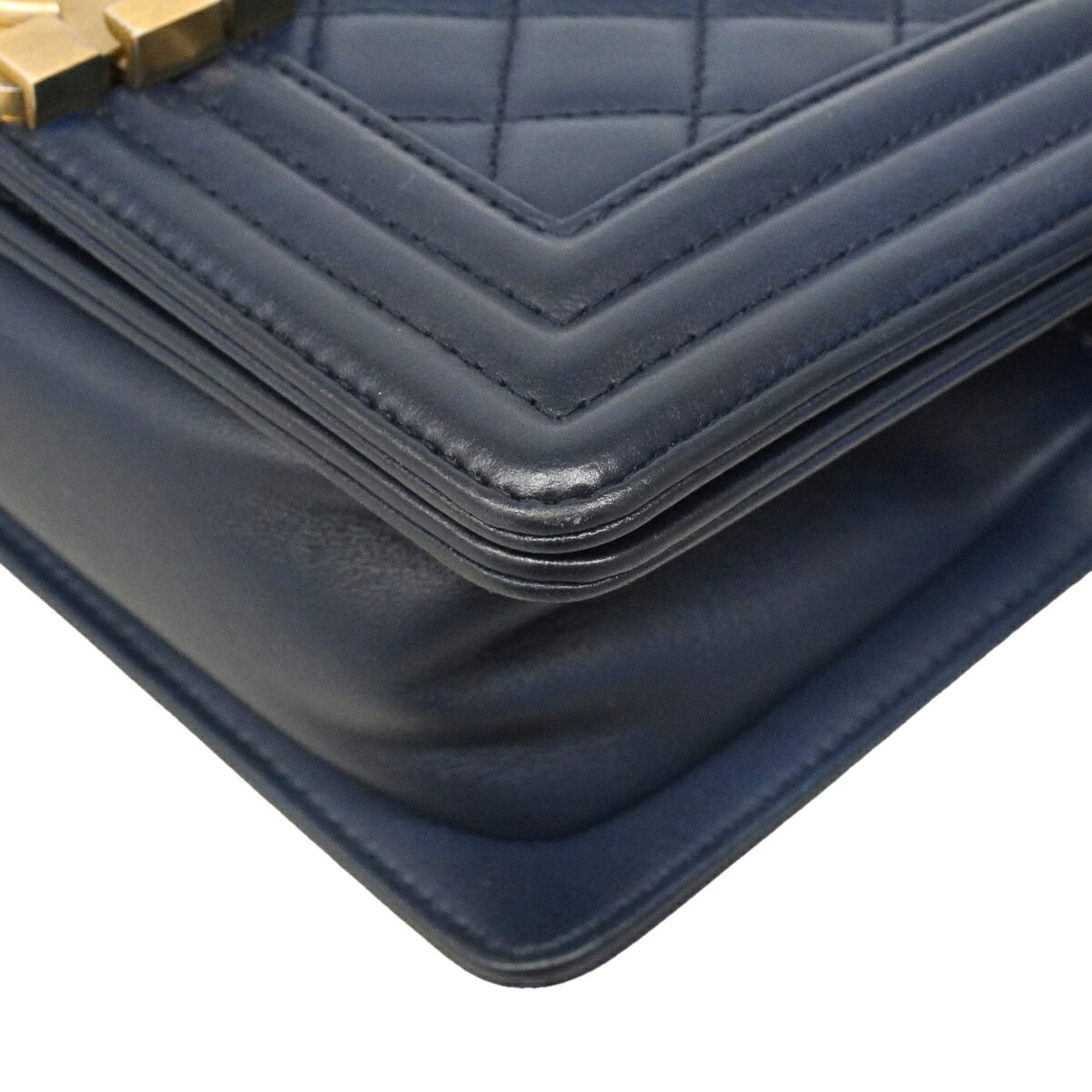 Chanel Navy Leather Shoulder Bag (Pre-Owned)