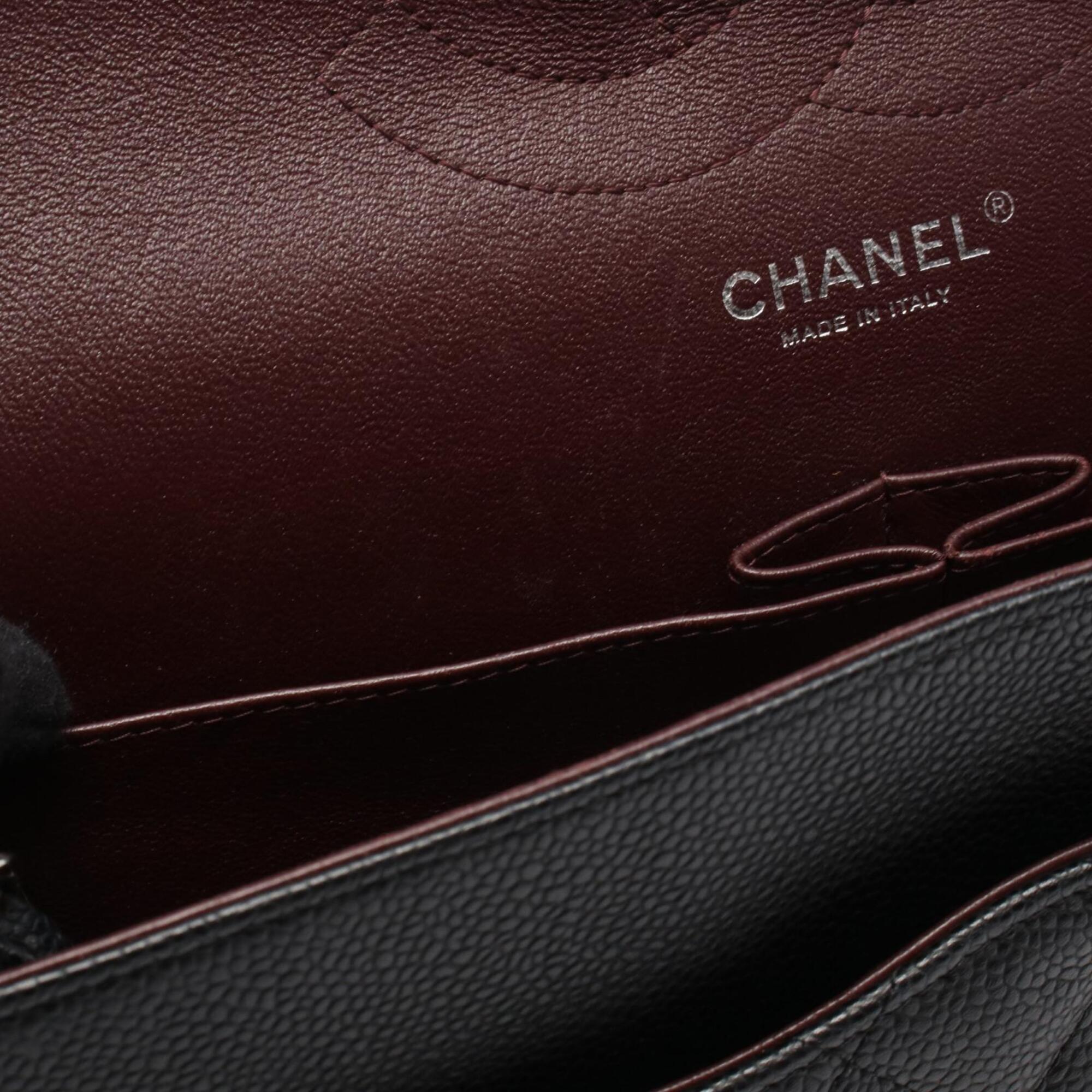 Chanel Black Grained Calfskin Handbag Shoulder Bag (Pre-Owned)