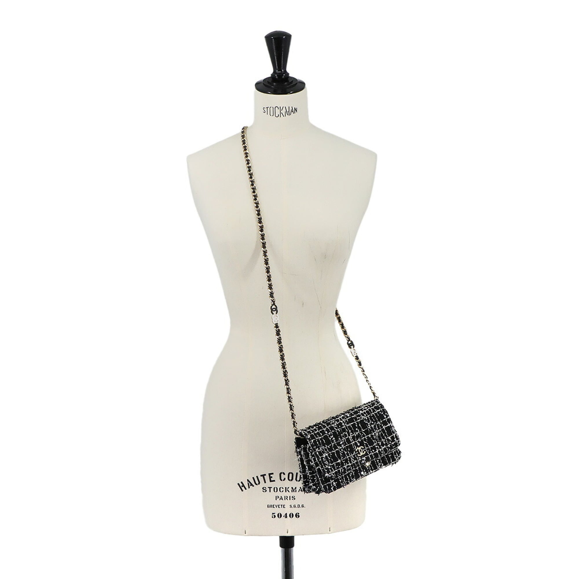 Chanel Matelasse Black White Tweed Leather Chain/Shoulder Wallet (Pre-Owned)