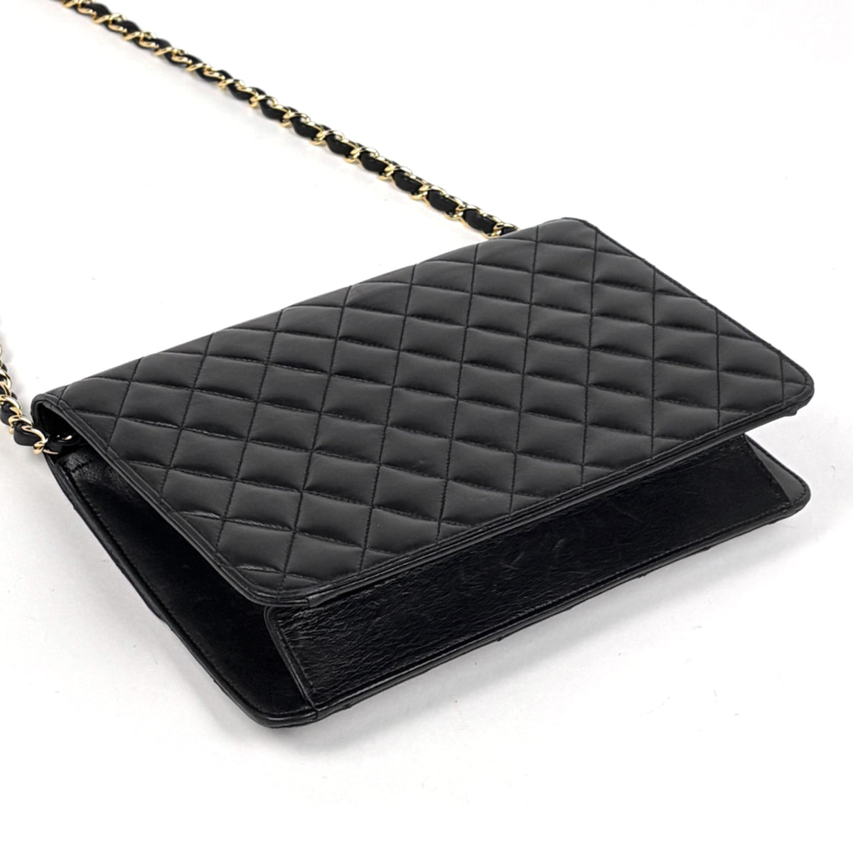 Chanel Black Leather Shoulder Bag (Pre-Owned)
