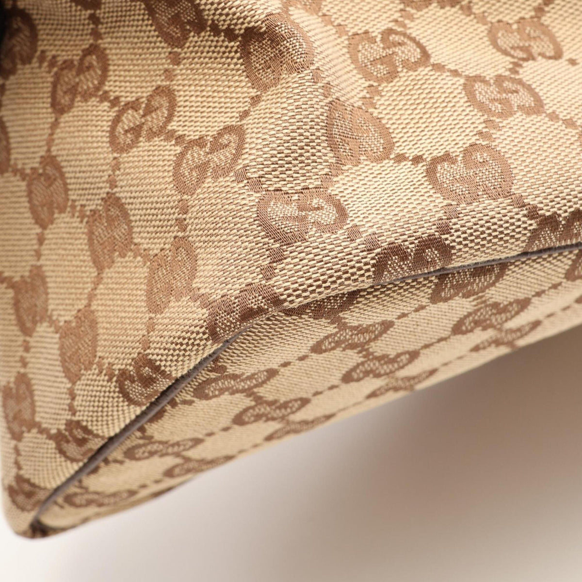 Gucci Gg Canvas Beige Brown Gg Canvas Leather Handbag (Pre-Owned)