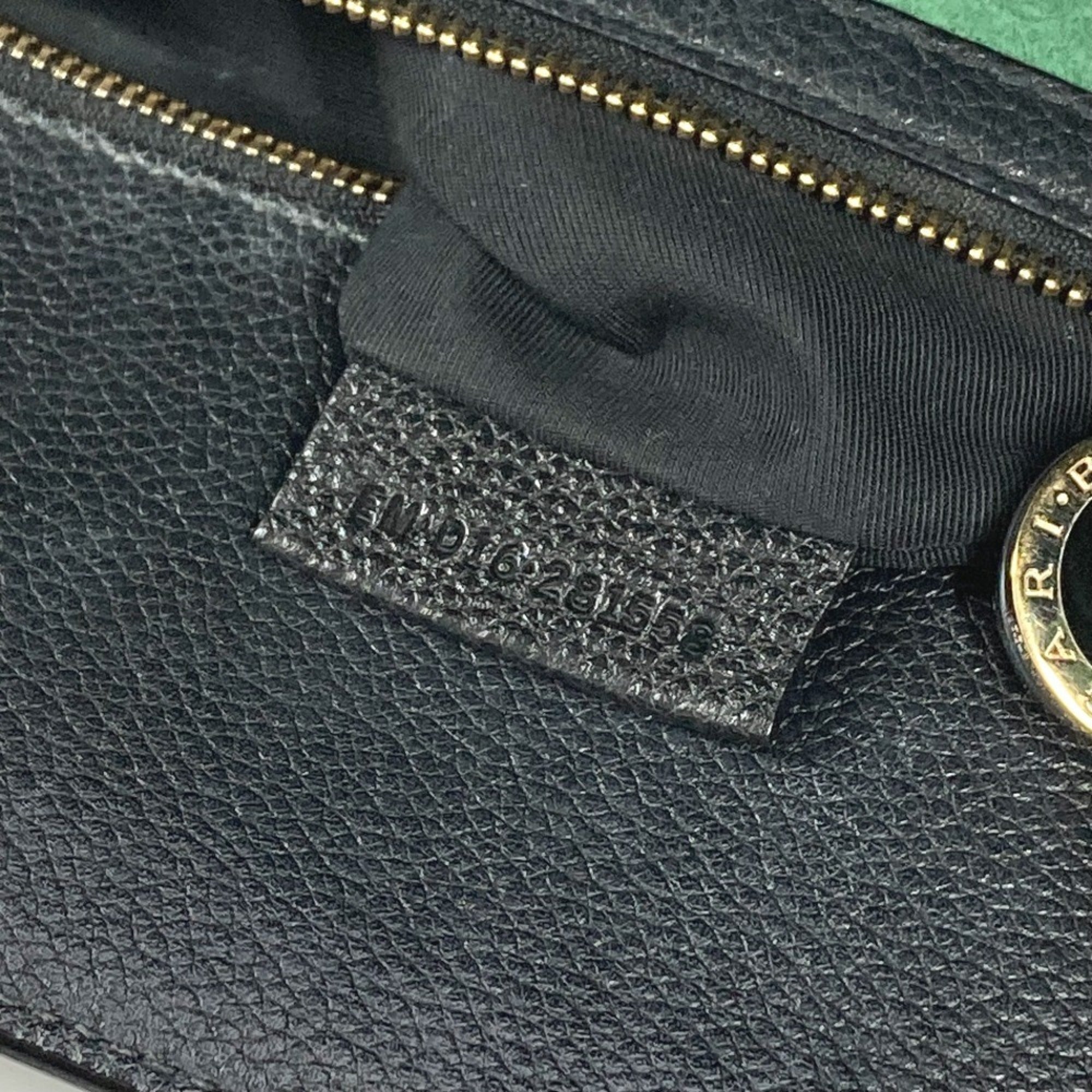 Bvlgari Black Leather Shoulder Bag Tote Bag (Pre-Owned)
