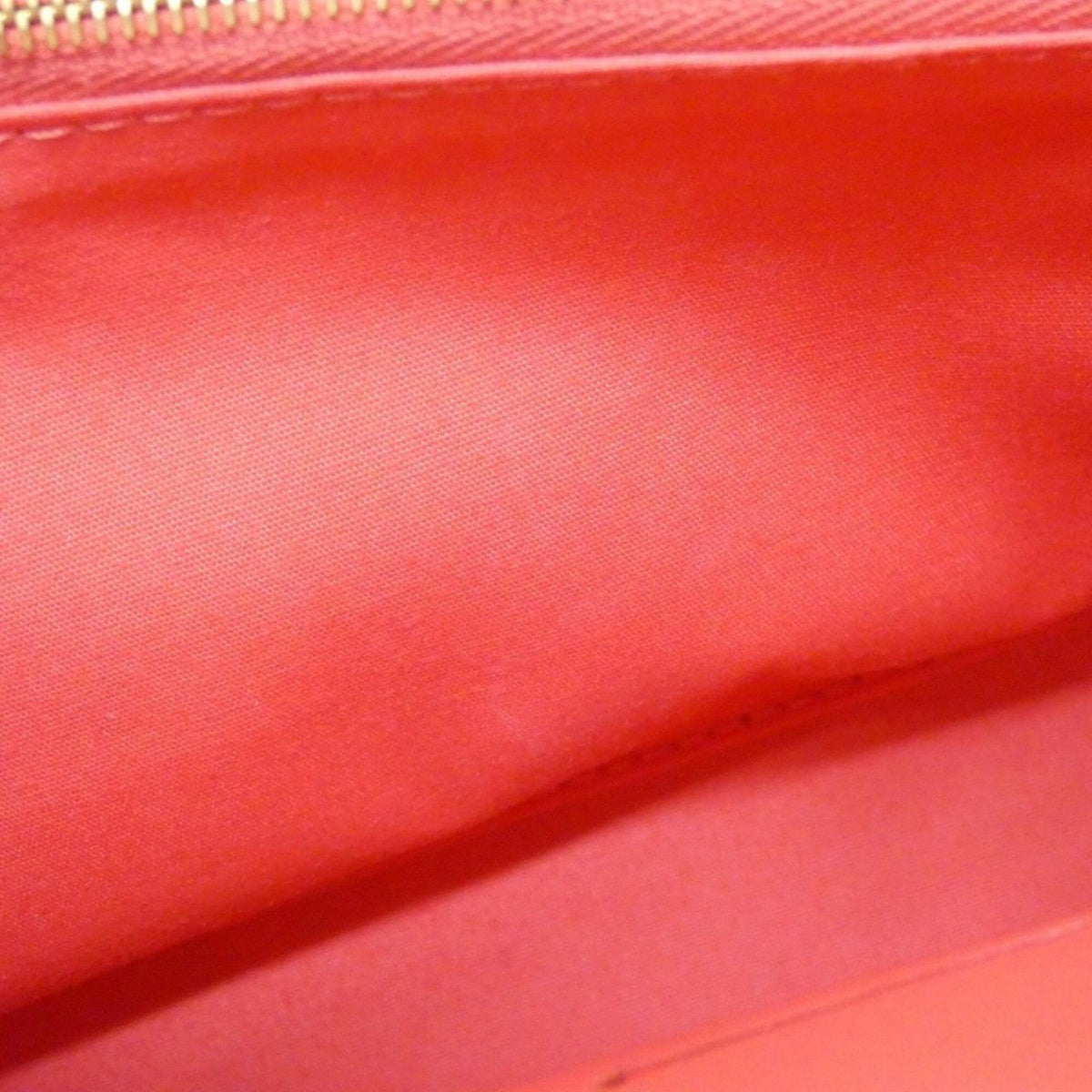 Louis Vuitton Pink Shoulder Bag (Pre-Owned)