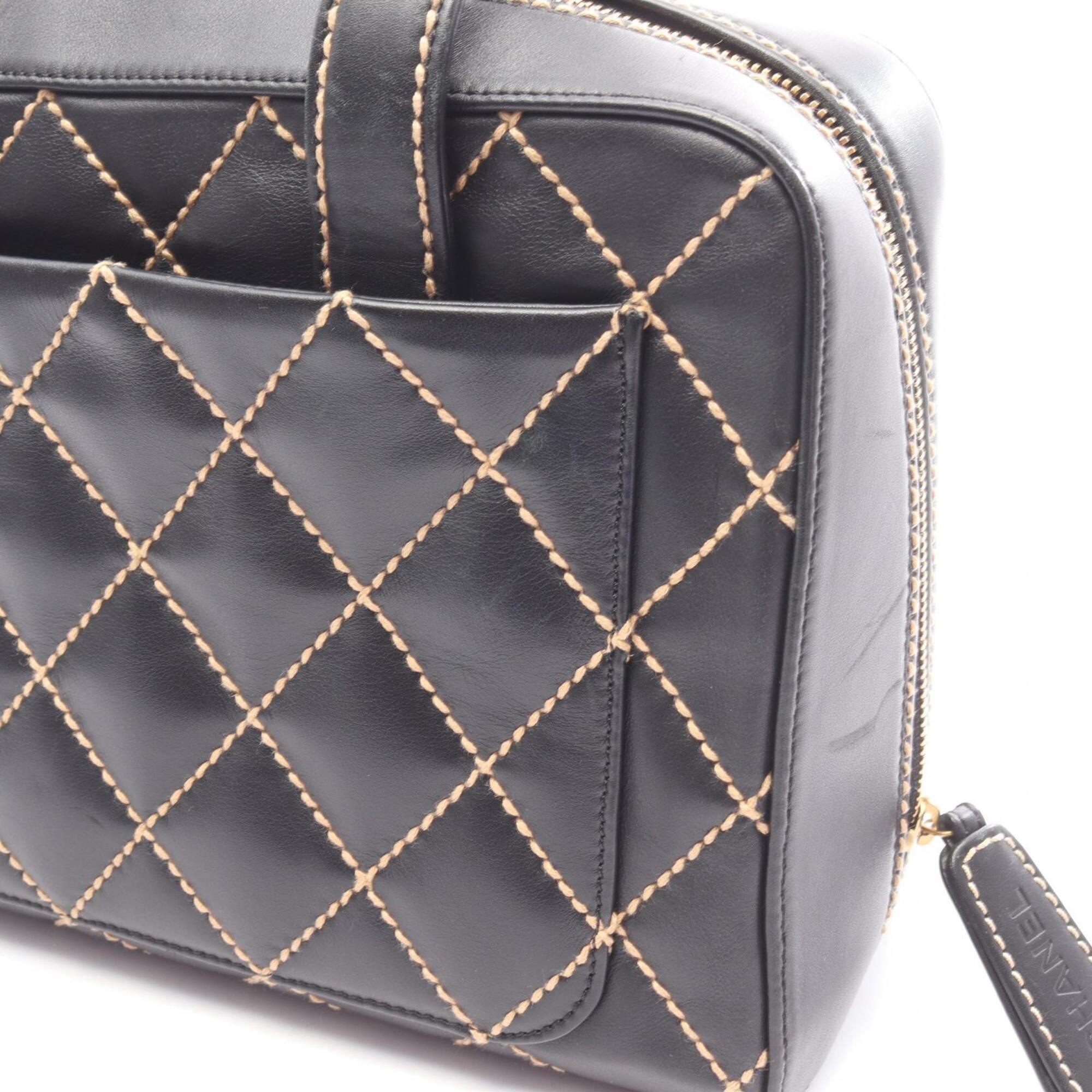 Chanel Black Leather Handbag (Pre-Owned)
