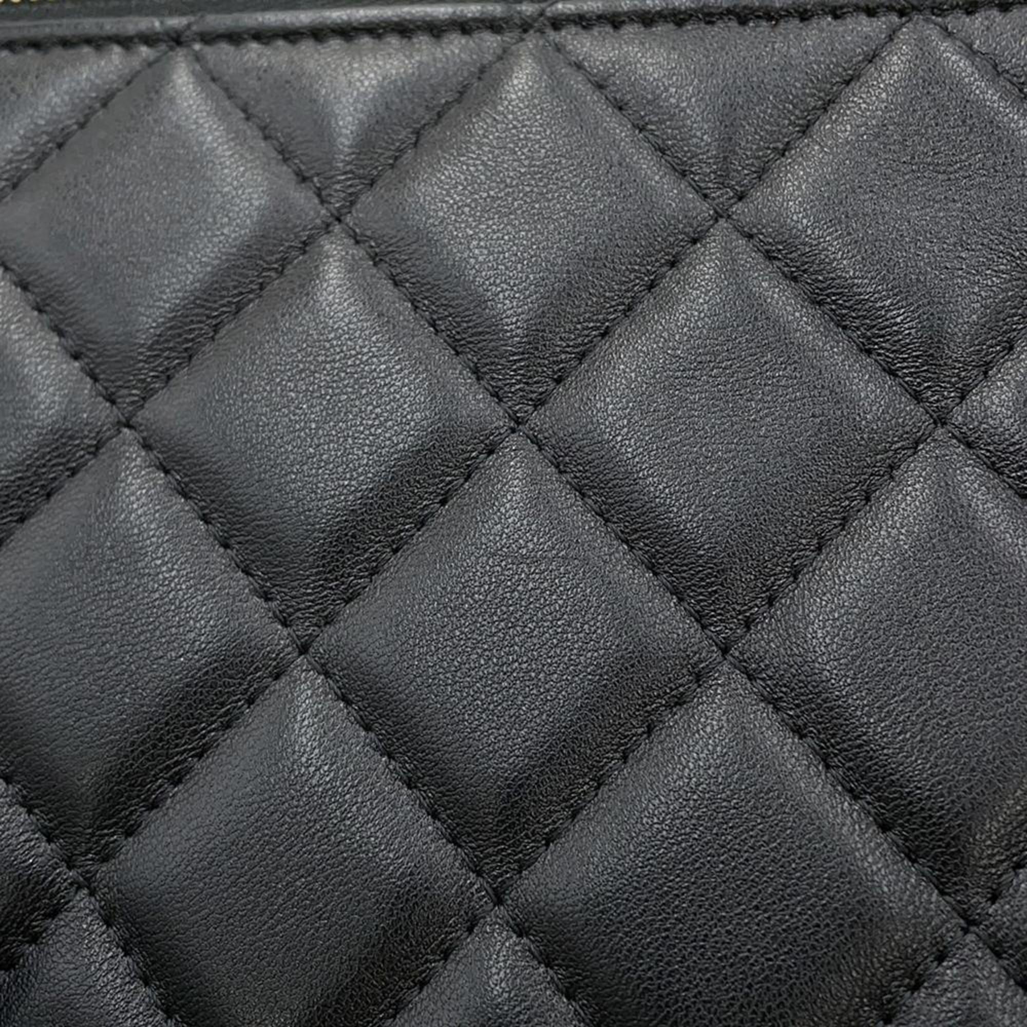 Chanel Black Leather Clutch Bag (Pre-Owned)