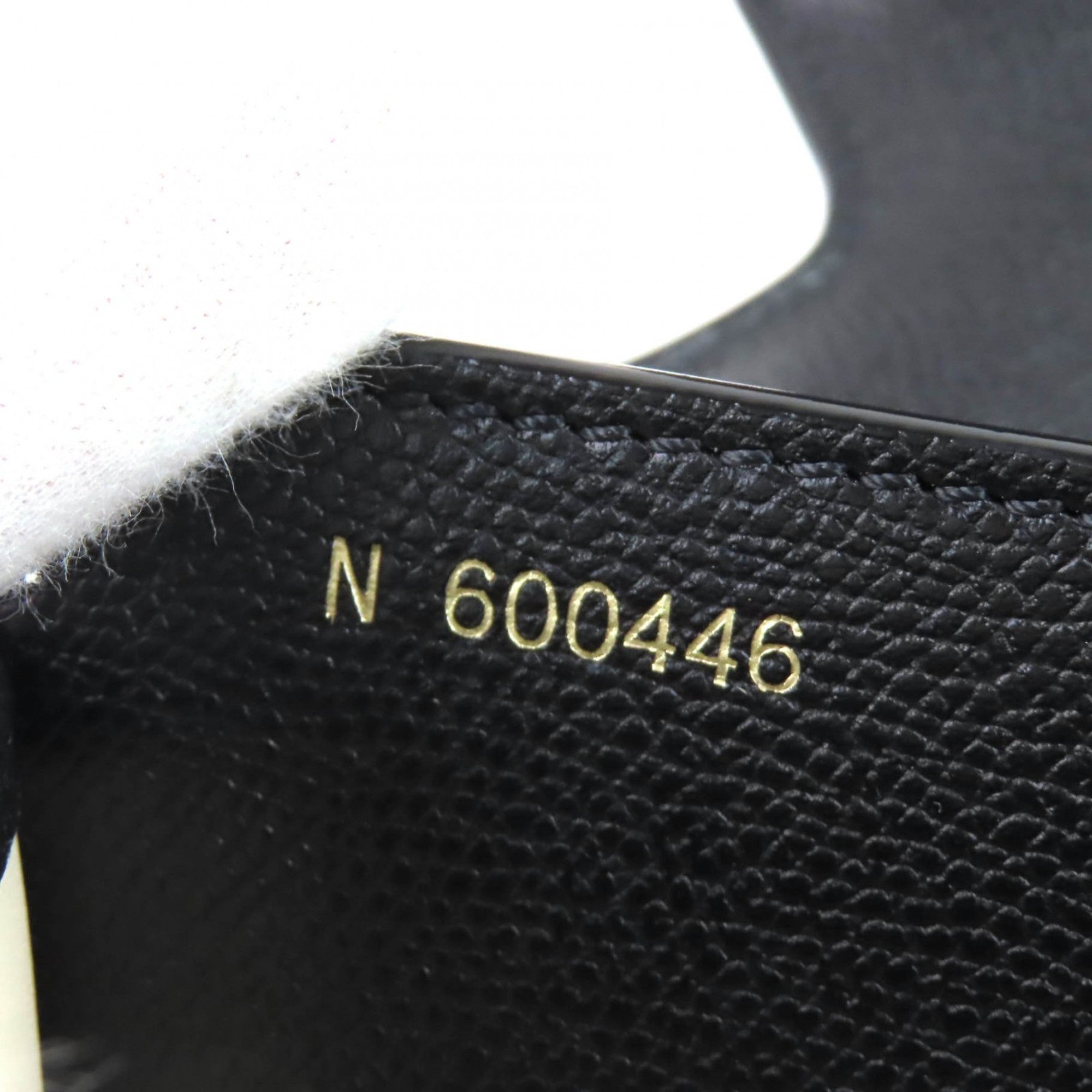 Valextra Black Leather Shoulder Bag (Pre-Owned)