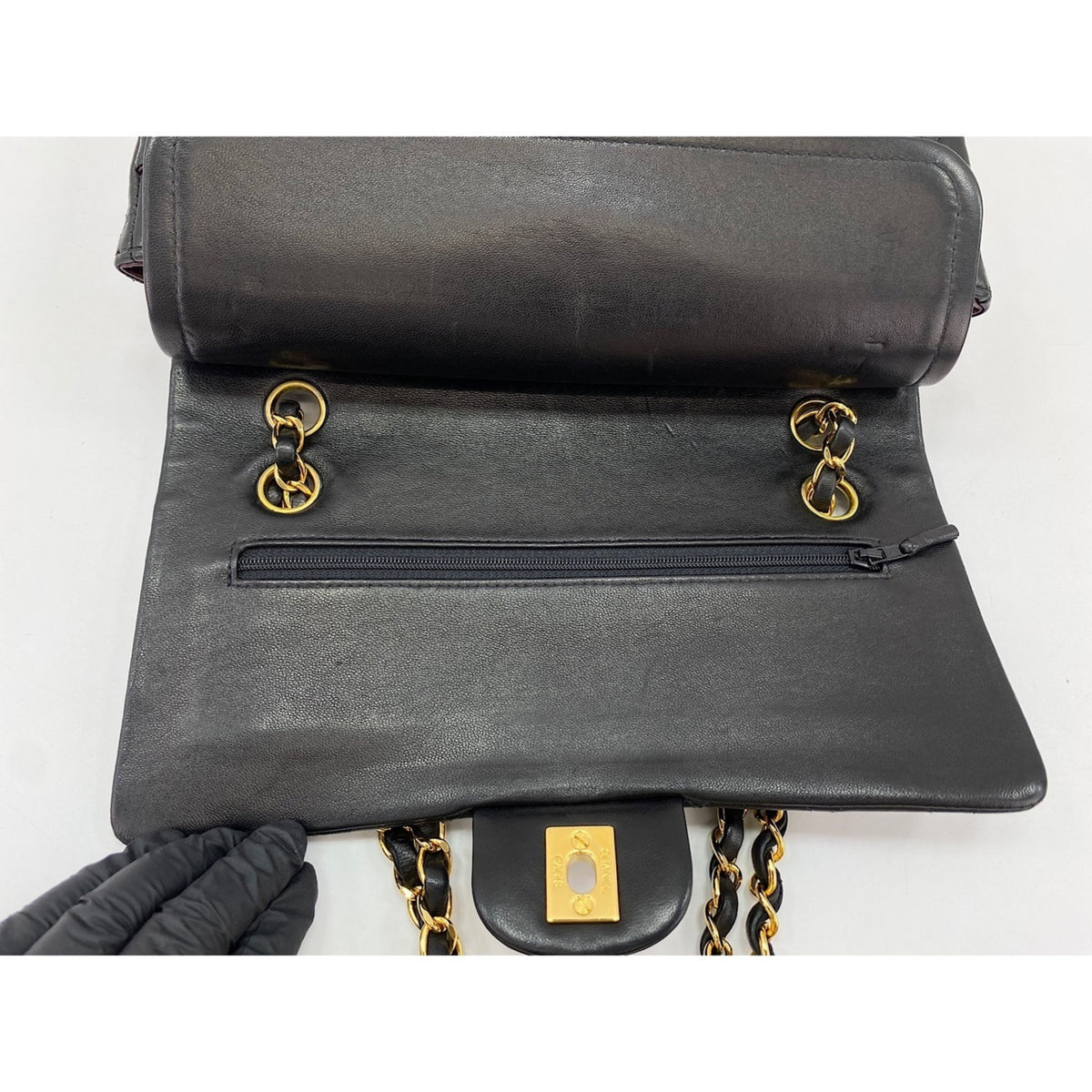 Chanel Matelasse Black Shoulder Bag (Pre-Owned)