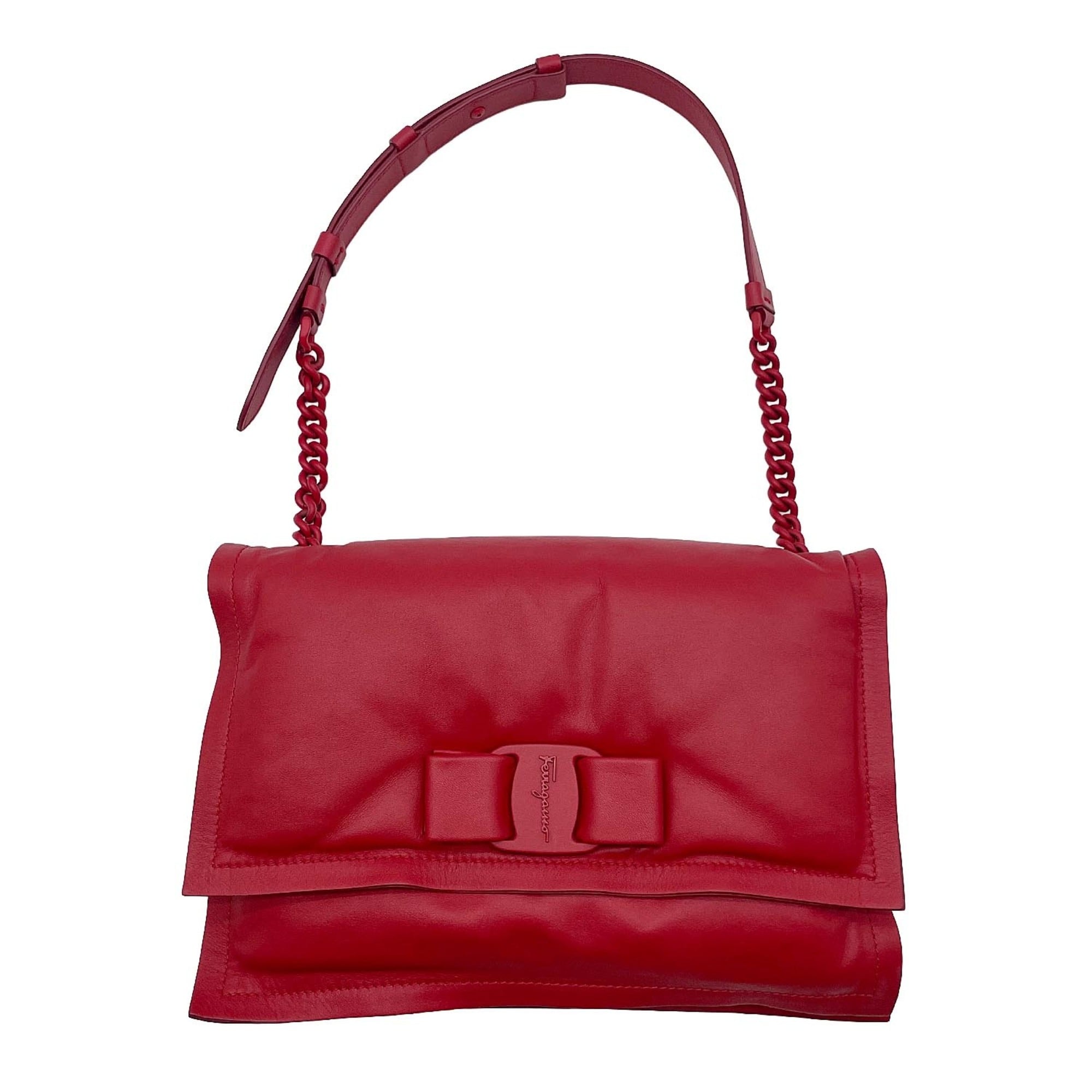 Salvatore Ferragamo Red Color Leather Plastic Metal Shoulder Bag (Pre-Owned)