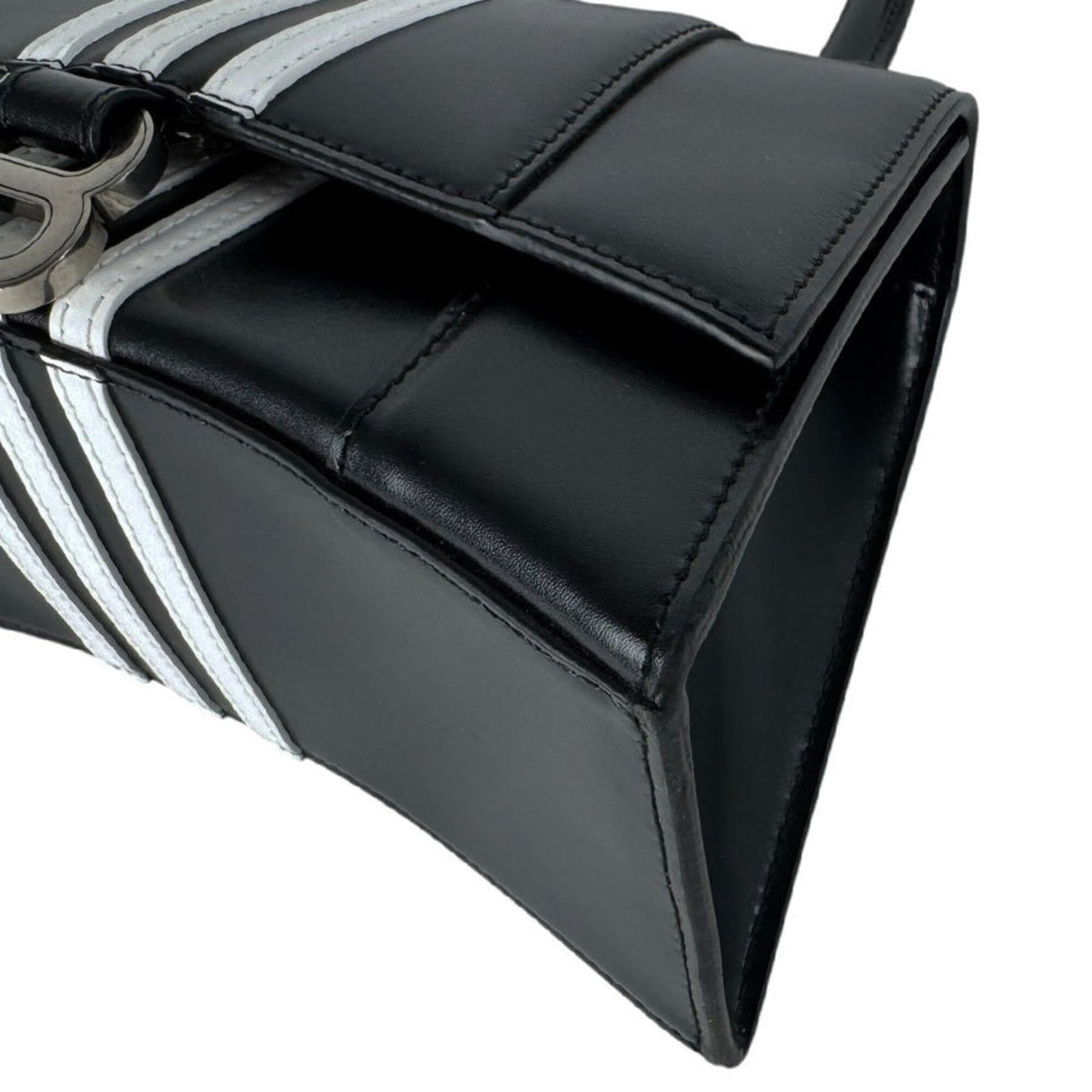 Balenciaga Black White Leather Handbag Shoulder Bag (Pre-Owned)