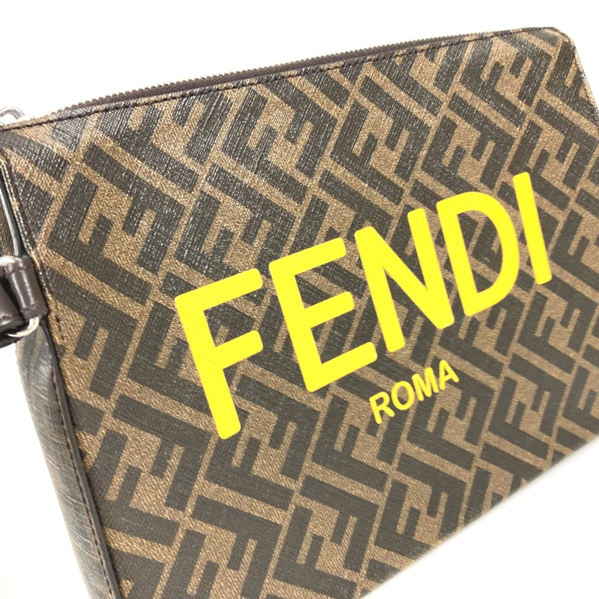 Fendi Brown Leather Clutch Bag (Pre-Owned)
