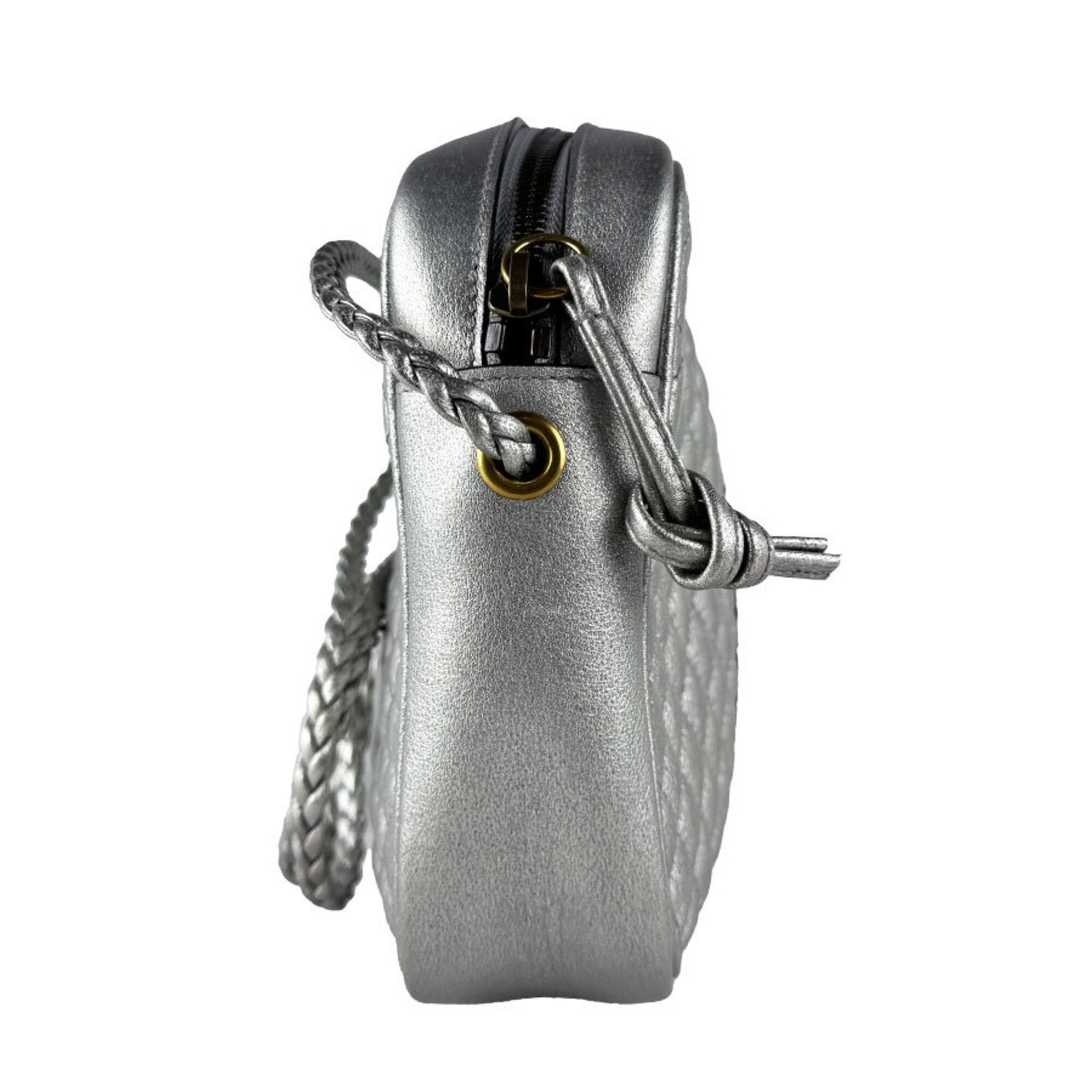 Gucci Silver Leather Shoulder Bag (Pre-Owned)