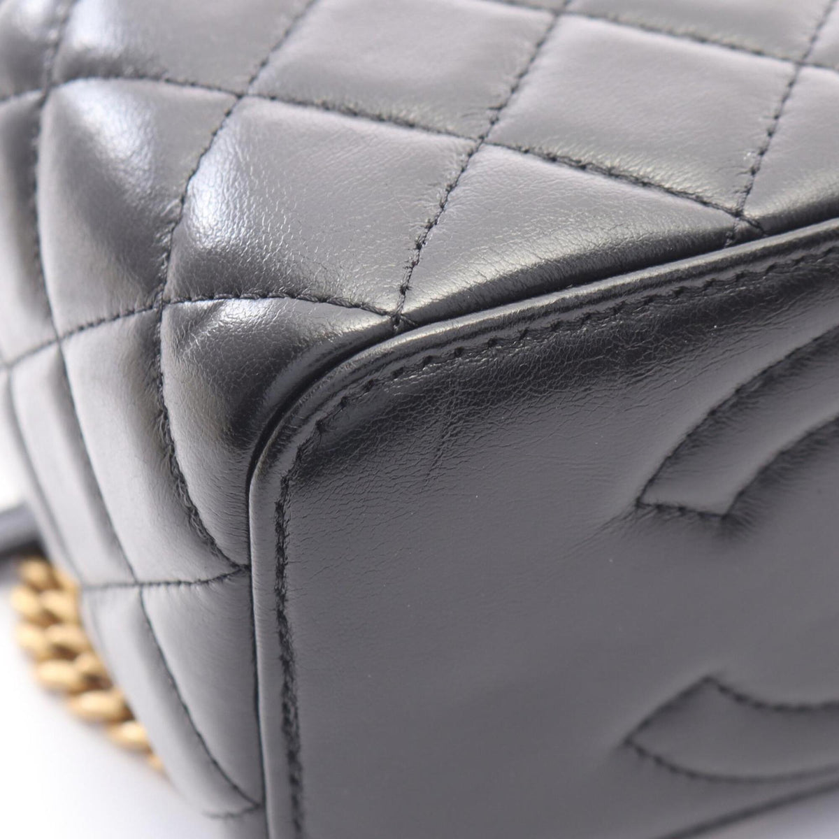 Chanel Matelasse Black Leather Handbag Shoulder Bag (Pre-Owned)