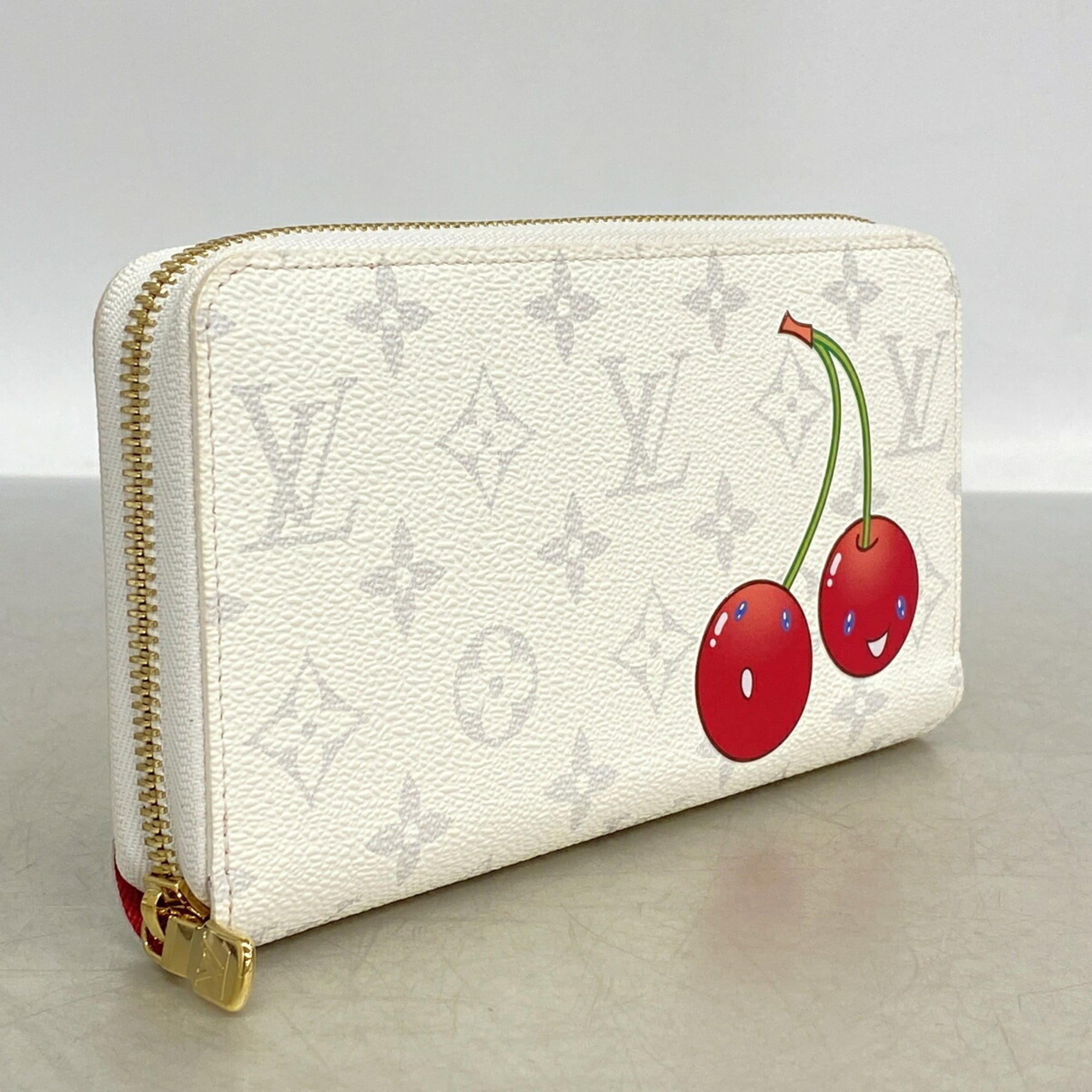 Louis Vuitton Blanc Long Wallet (Bi-Fold) (Pre-Owned)