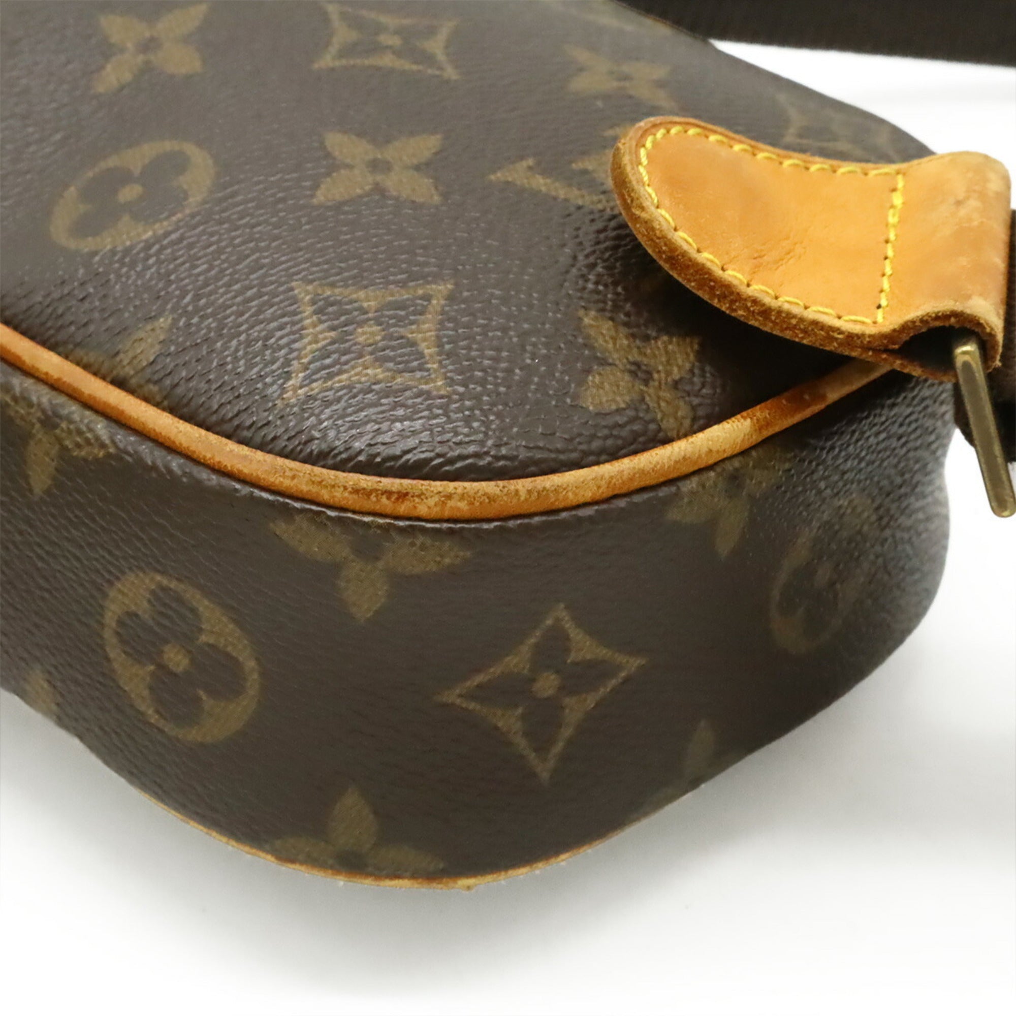 Louis Vuitton Brown Monogram Monogram Pochette Shoulder Bag (Pre-Owned)