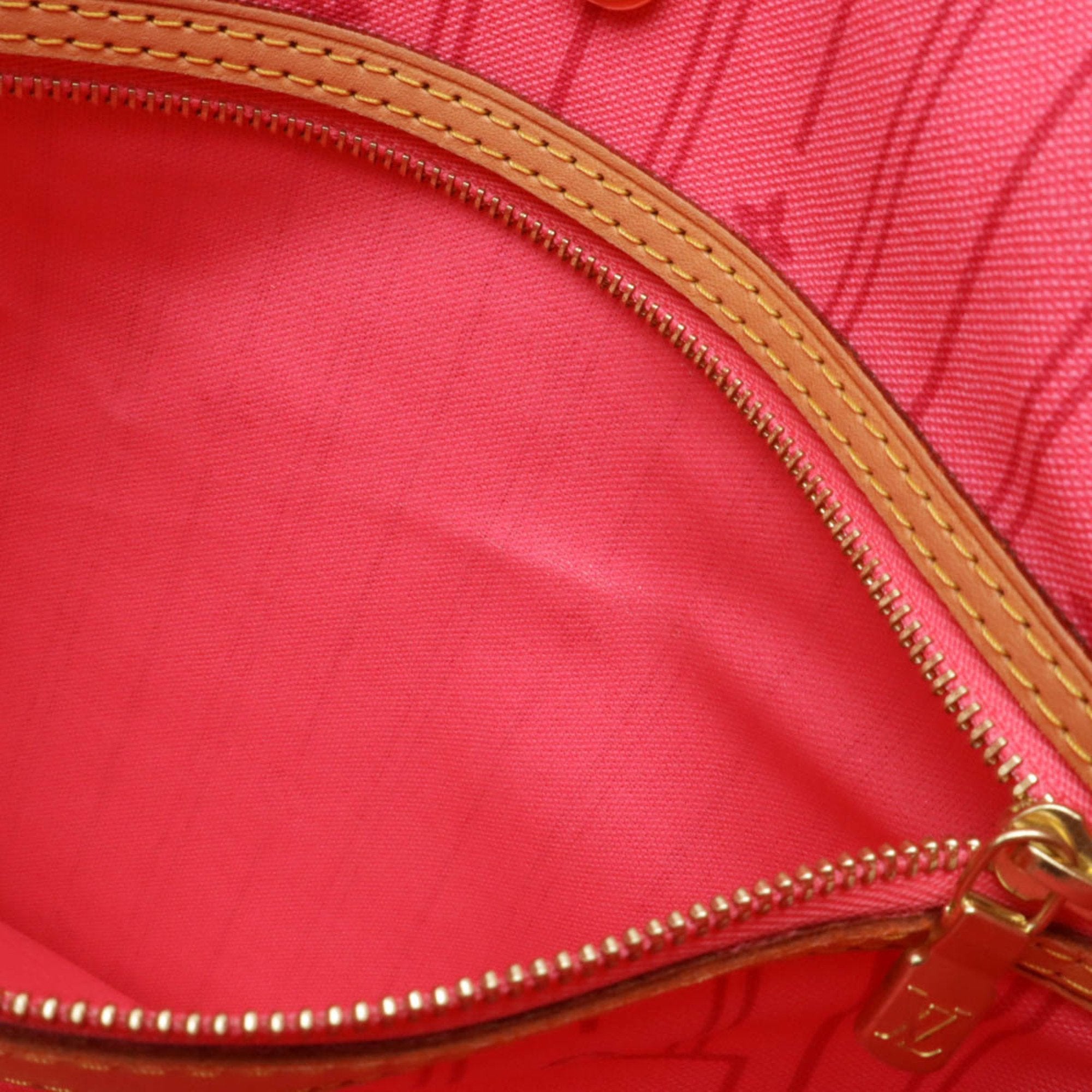 Louis Vuitton Monogram Rose Monogram Rose Shoulder Bag Tote Bag (Pre-Owned)