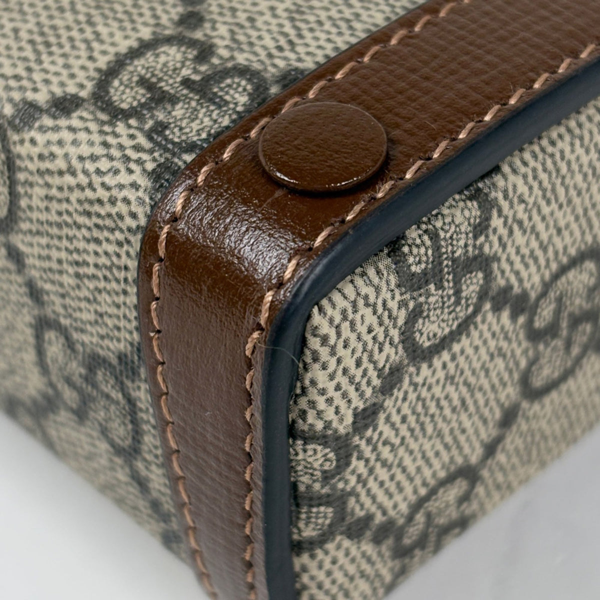 Gucci Brown Coated Canvas Leather Shoulder Bag (Pre-Owned)
