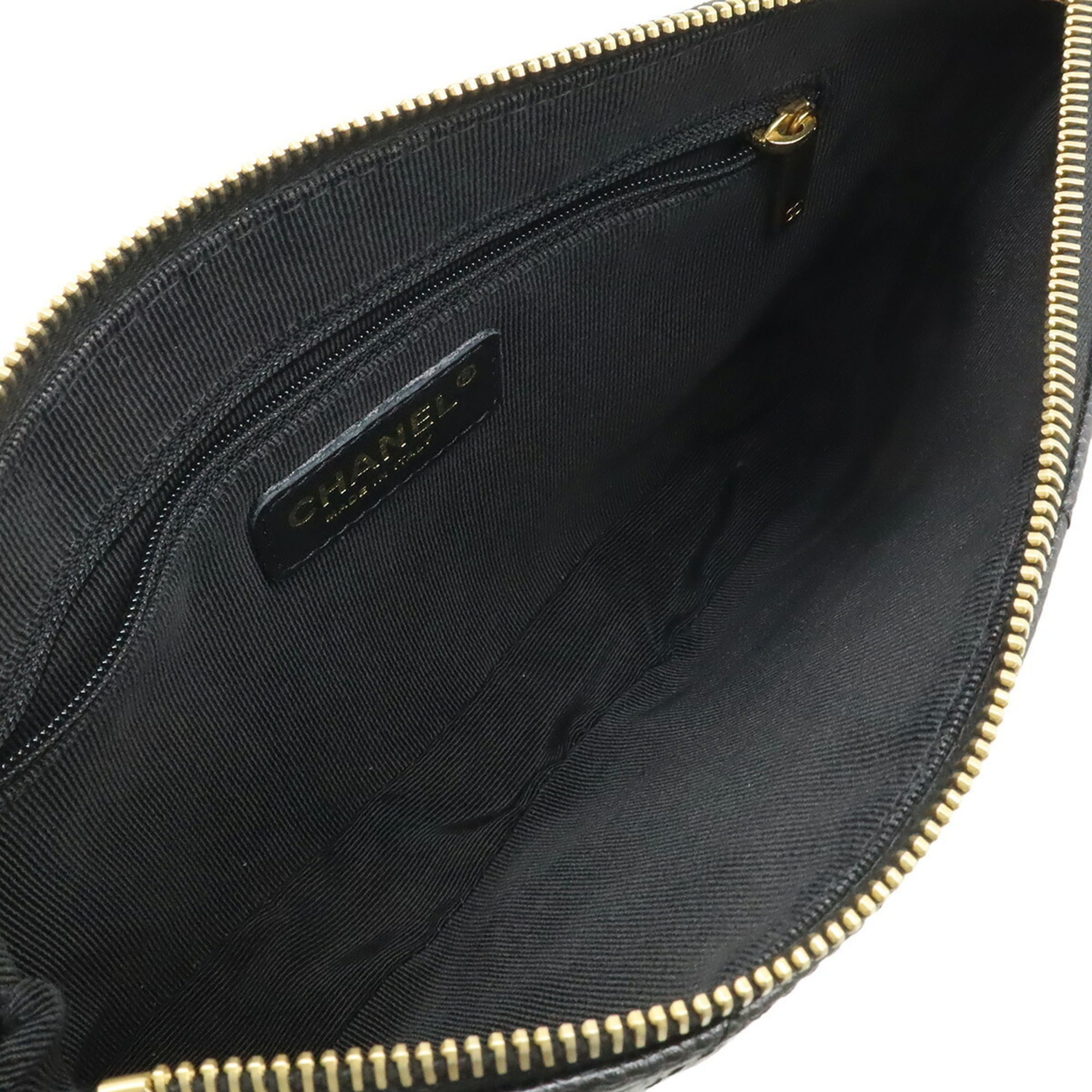 Chanel Matelasse Black Grained Calfskin Shoulder Bag (Pre-Owned)